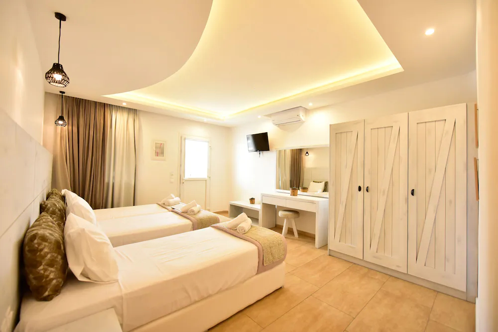 Tropicana Hotel , Suites & Villas Mykonos