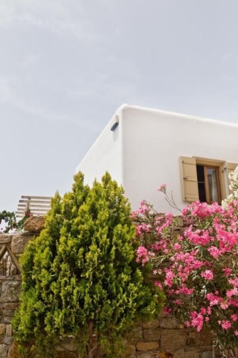 Mr & Mrs White Mykonos