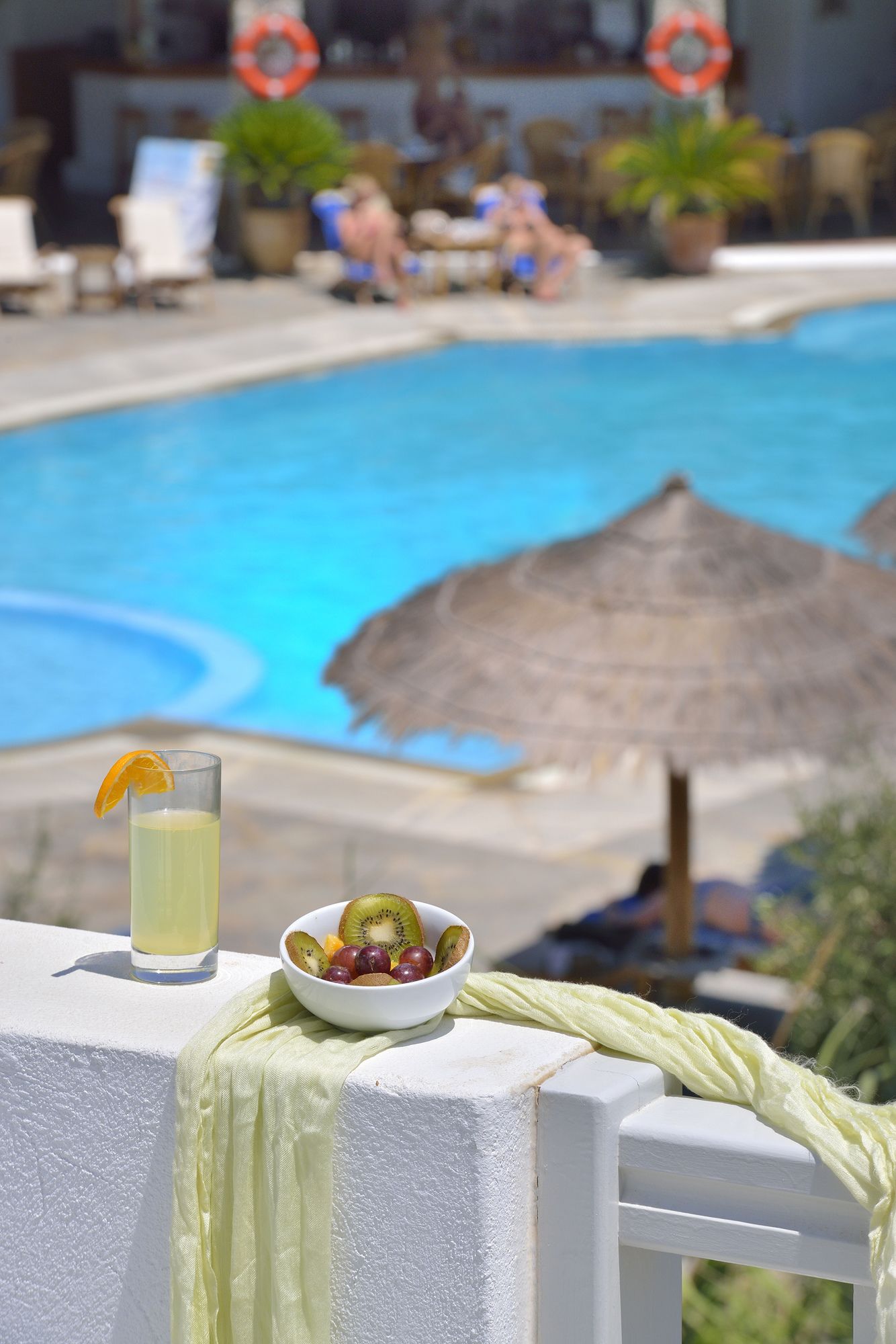 Kamari Hotel