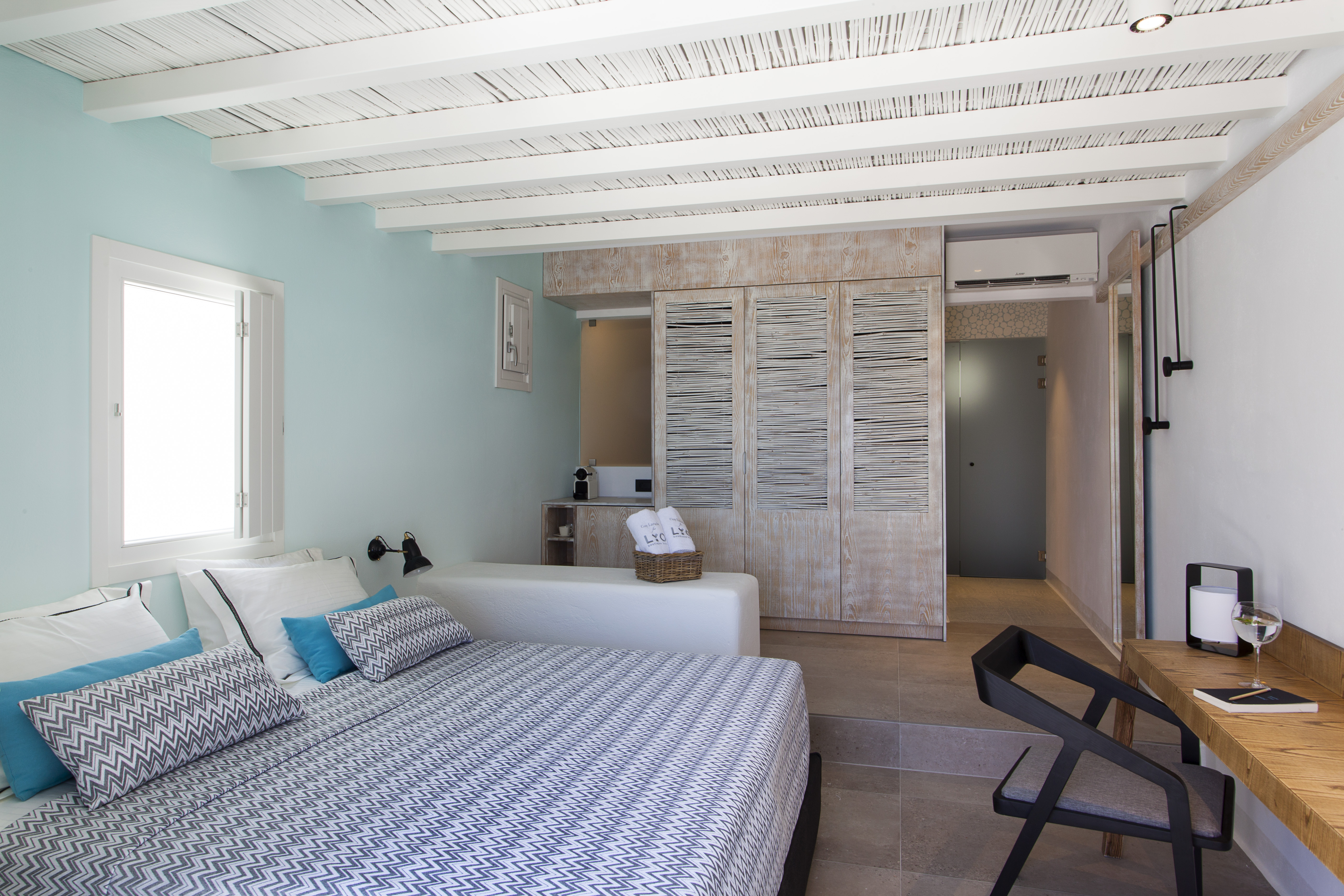 Amyth of Mykonos Super Paradise