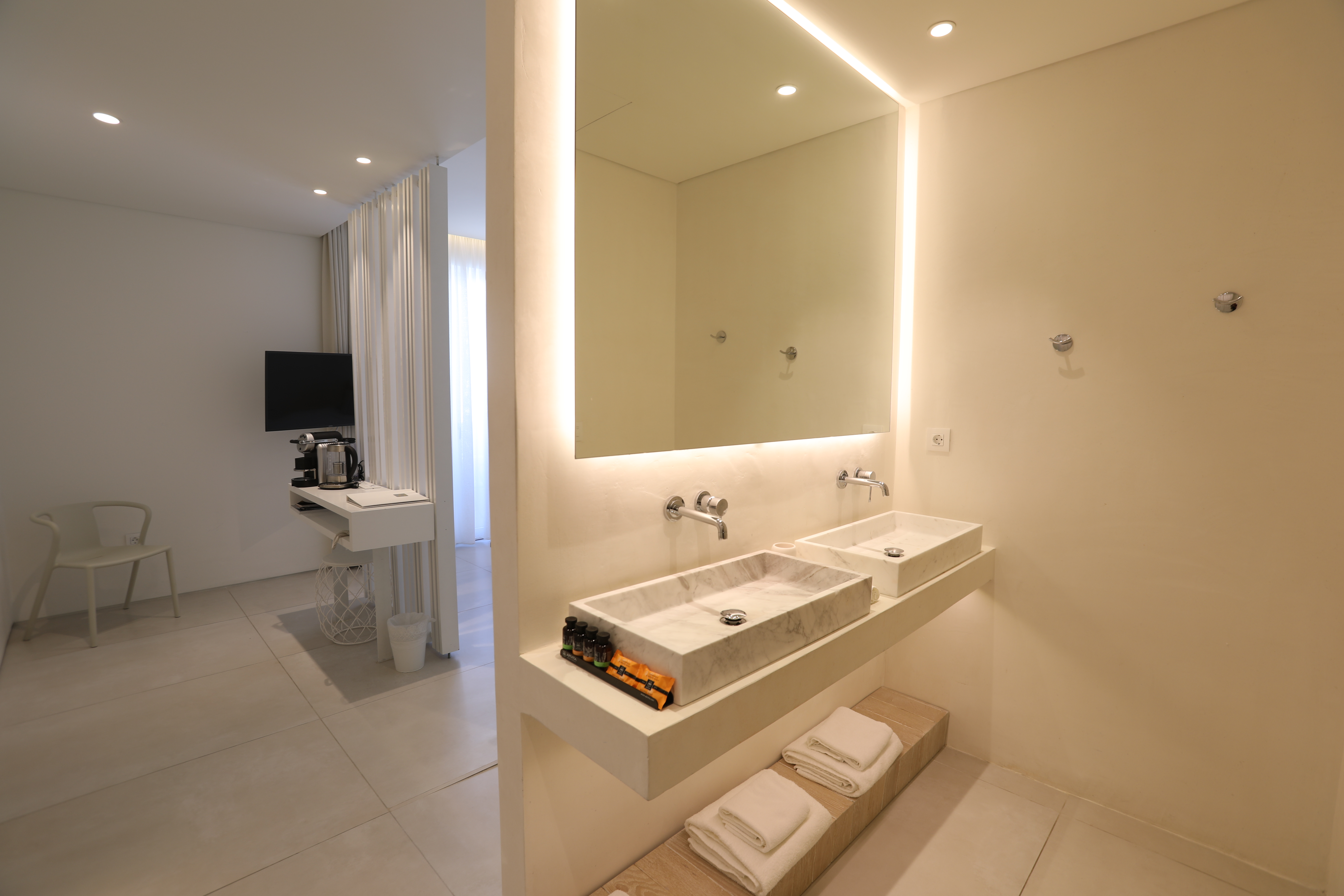 Mykonos Dove Beach Hotel