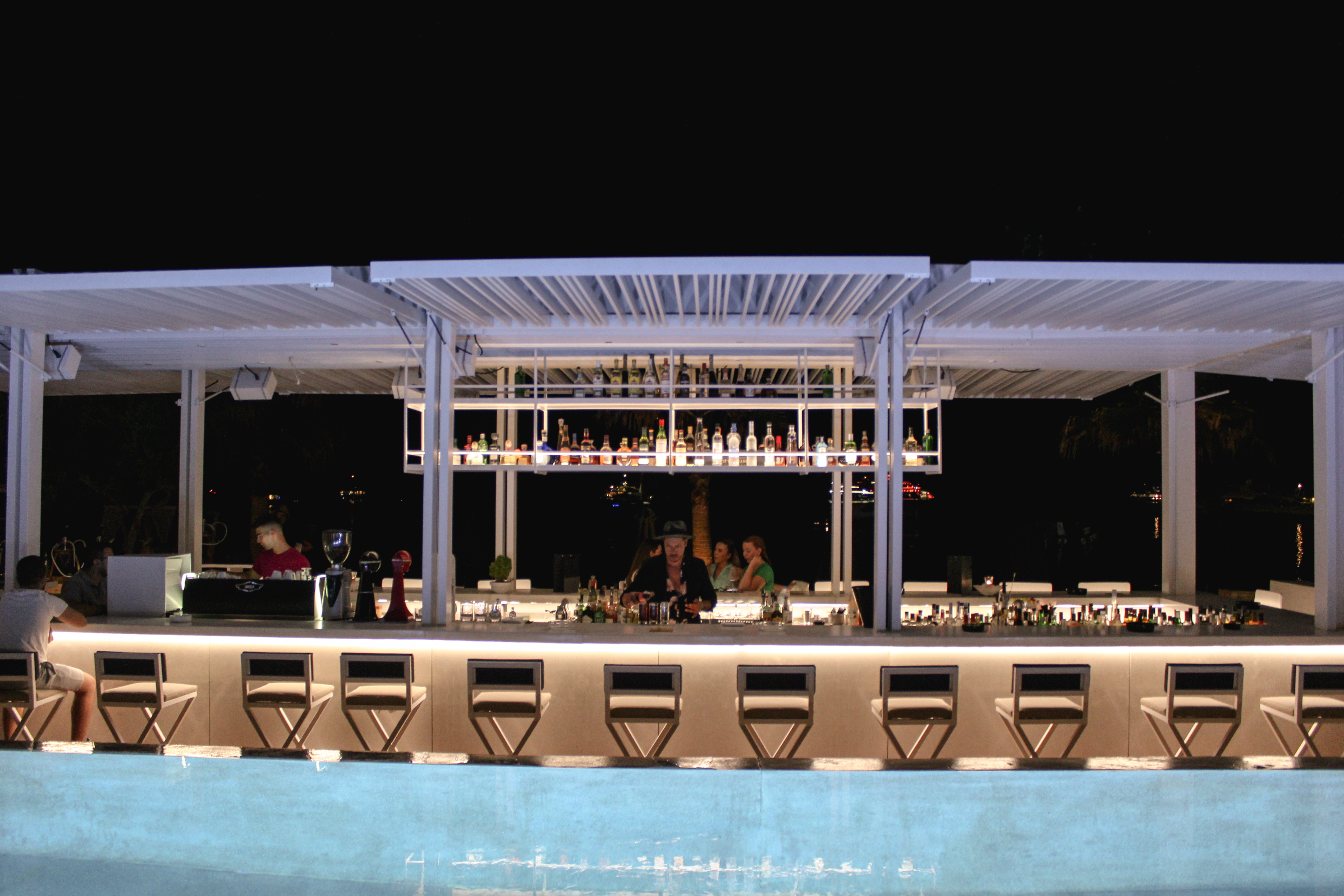 Mykonos Dove Beach Hotel