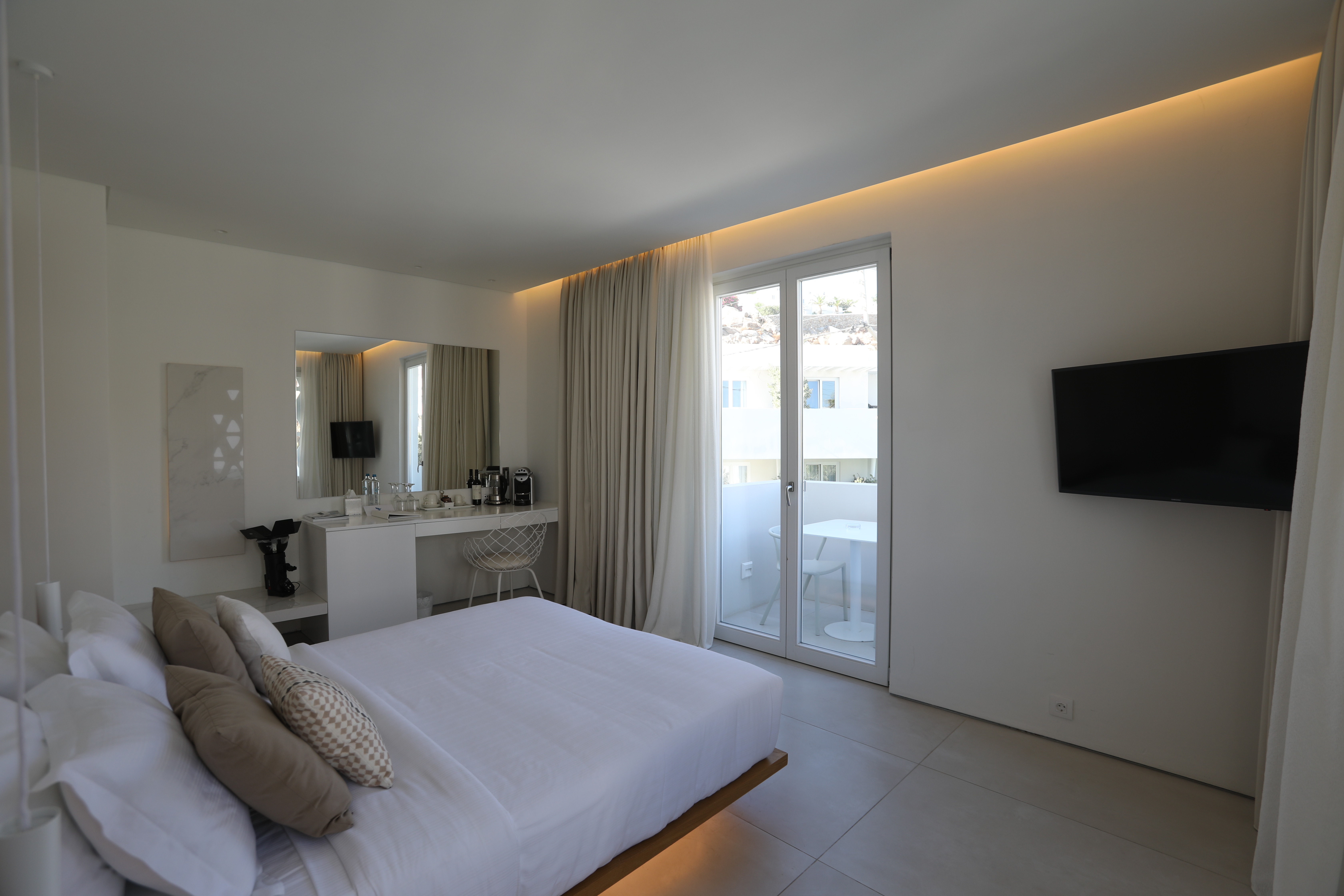 Mykonos Dove Beach Hotel