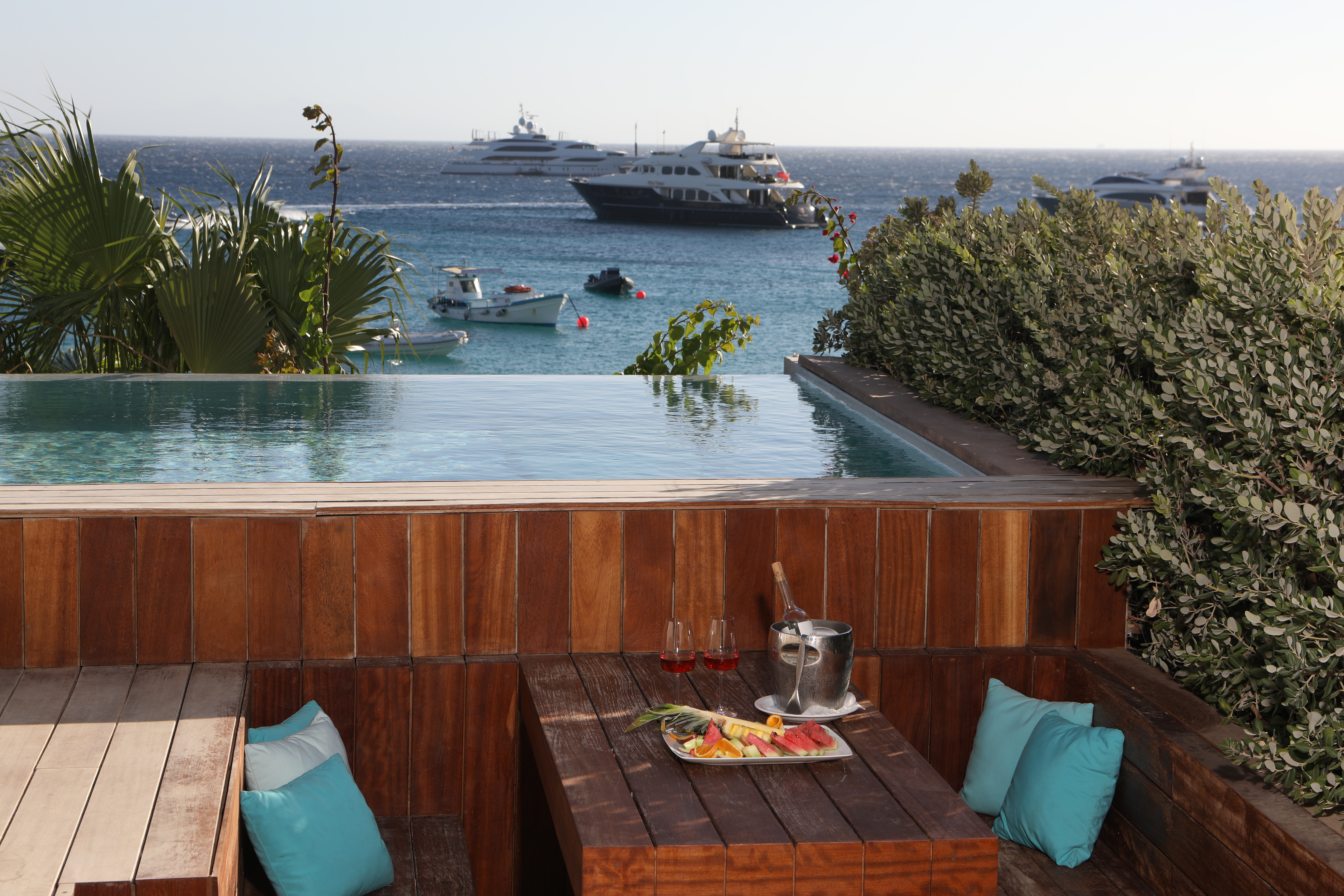 Mykonos Dove Beach Hotel