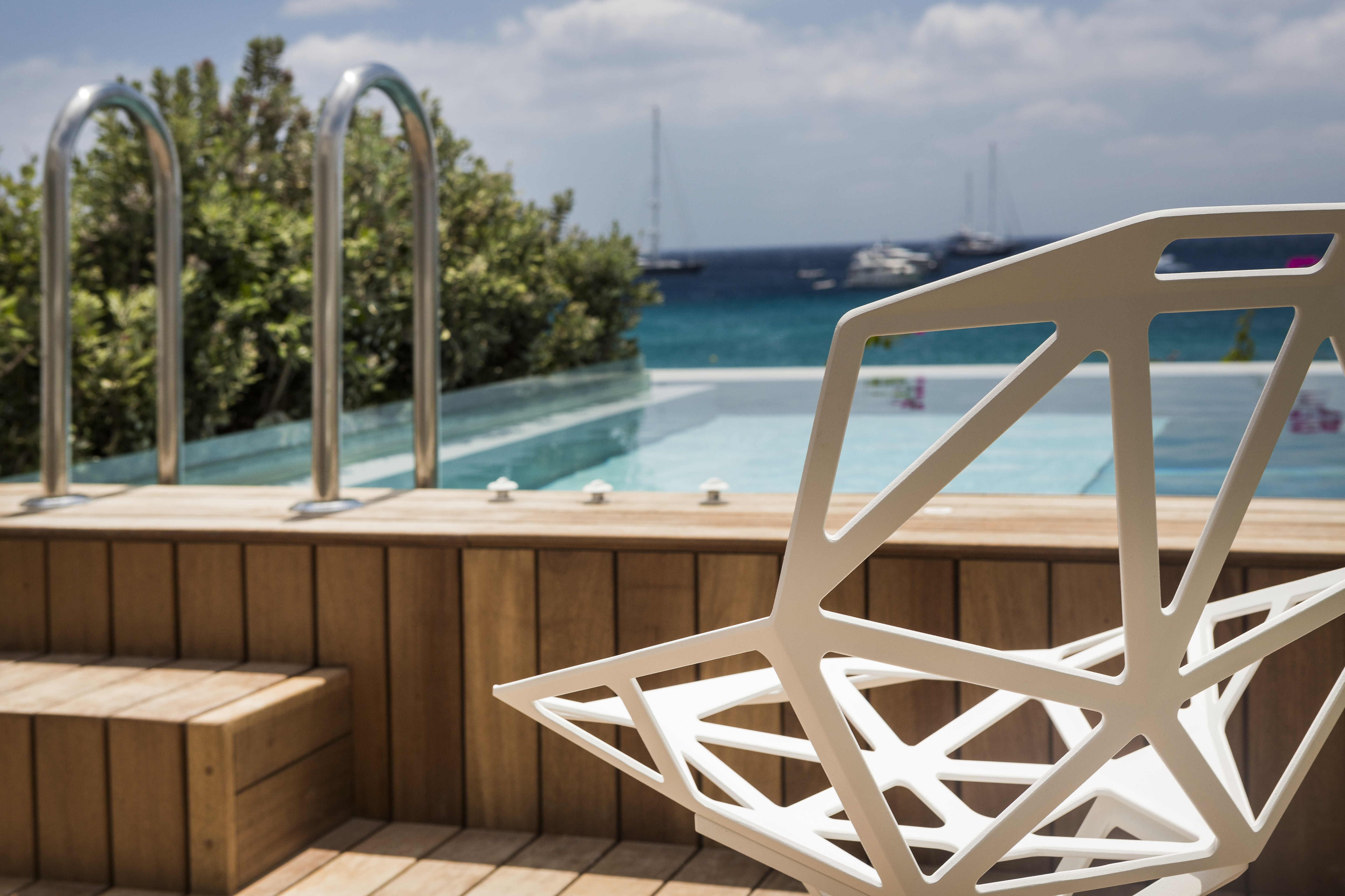 Mykonos Dove Beach Hotel