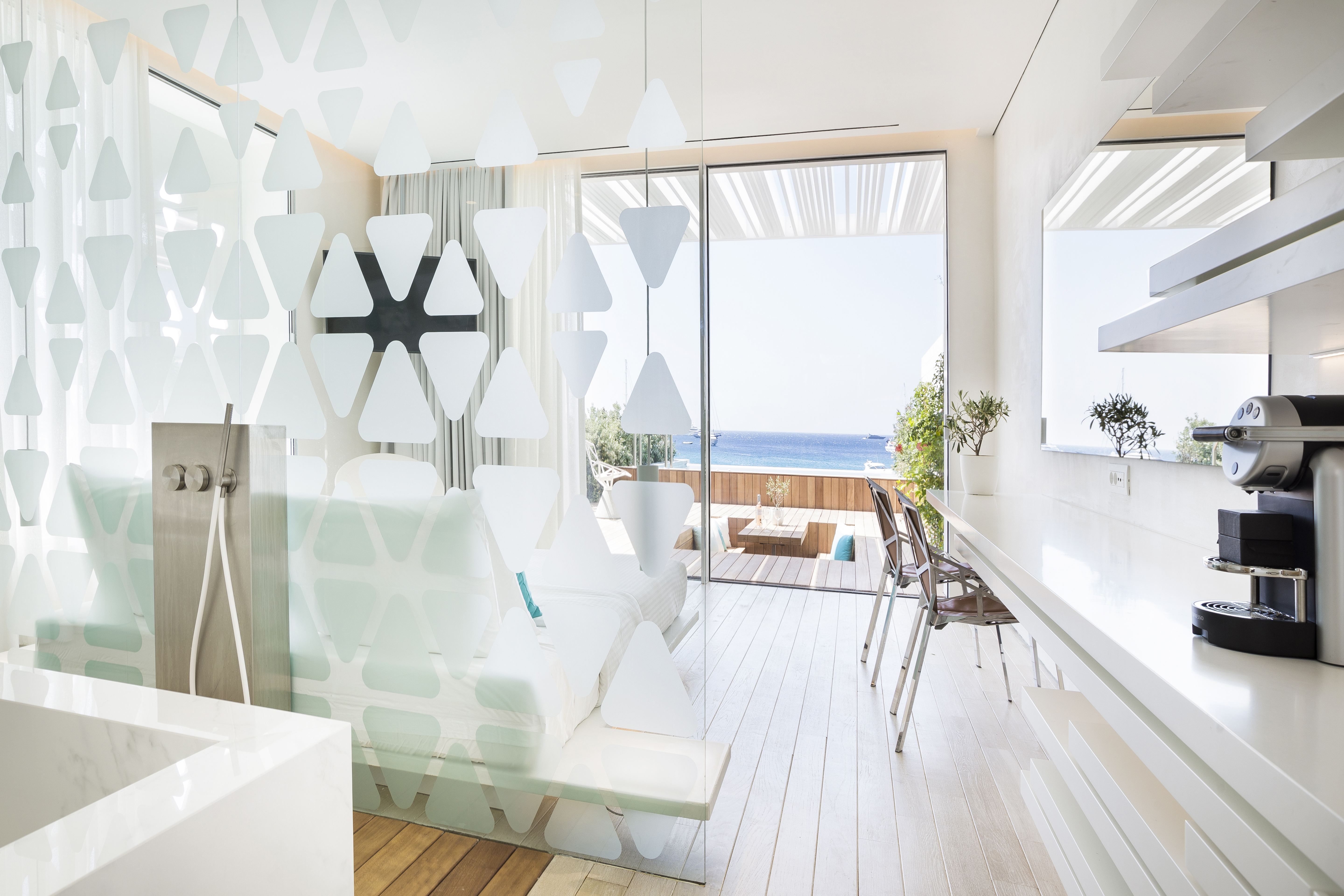 Mykonos Dove Beach Hotel
