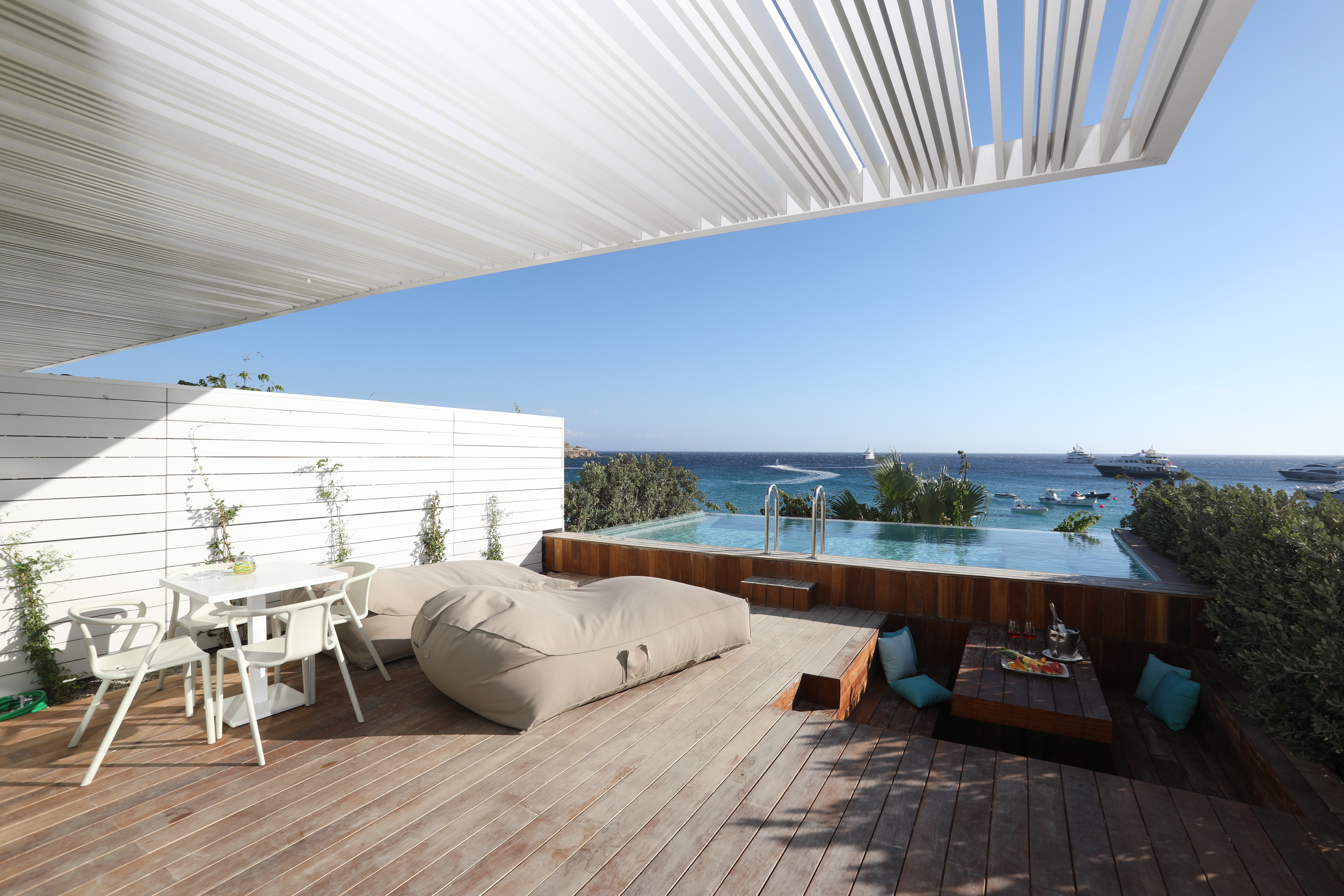 Mykonos Dove Beach Hotel