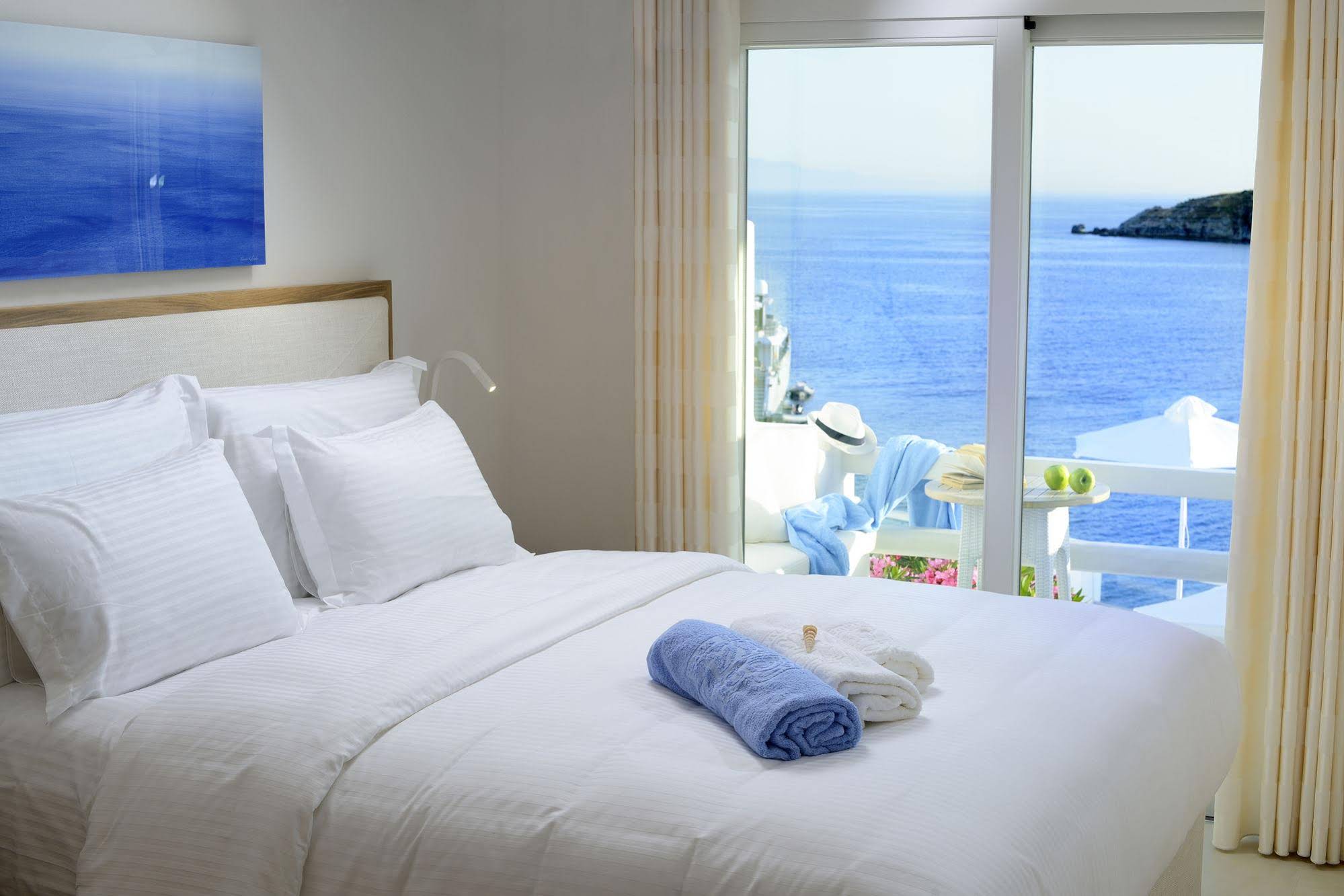 Nissaki Boutique Hotel
