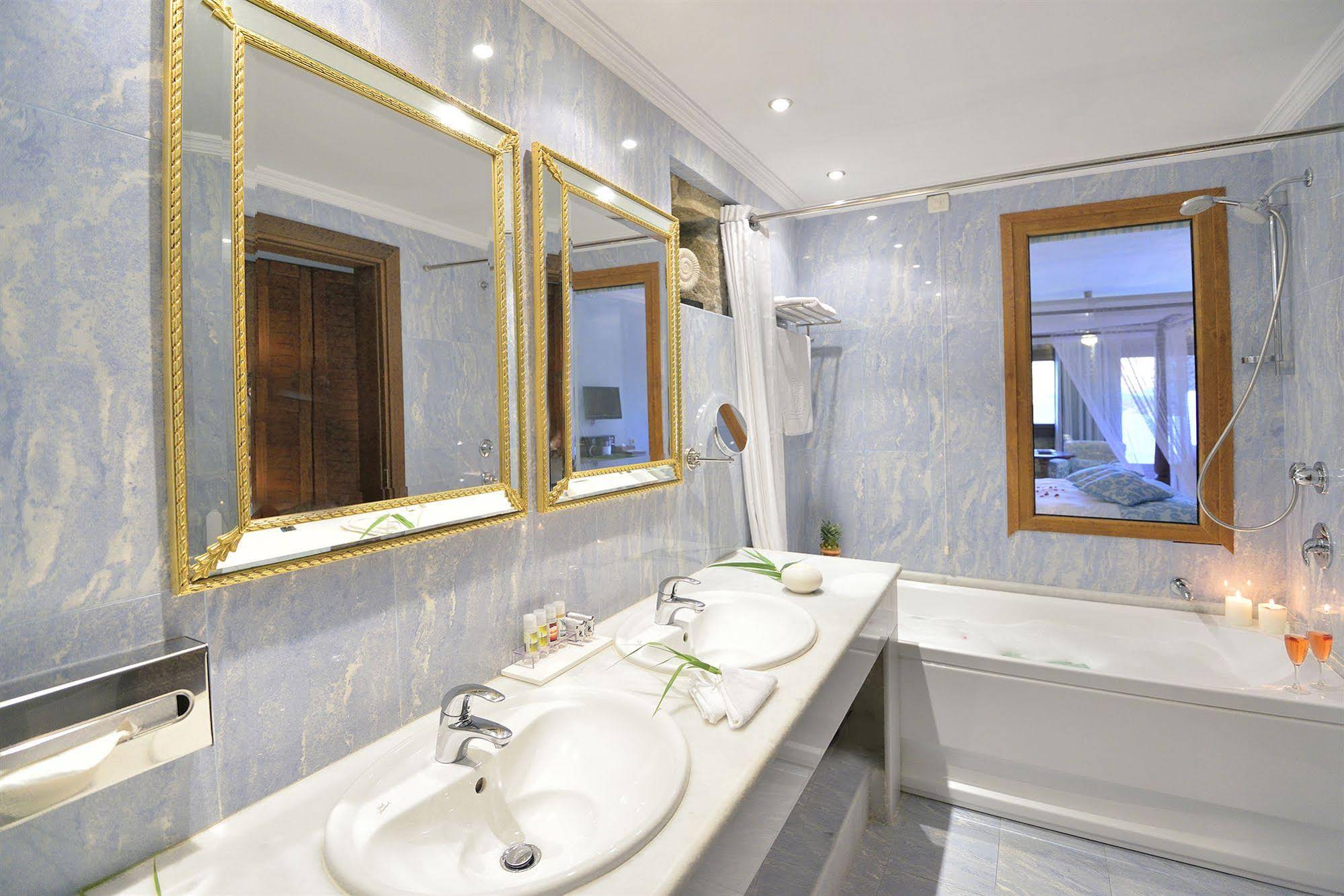 Nissaki Boutique Hotel