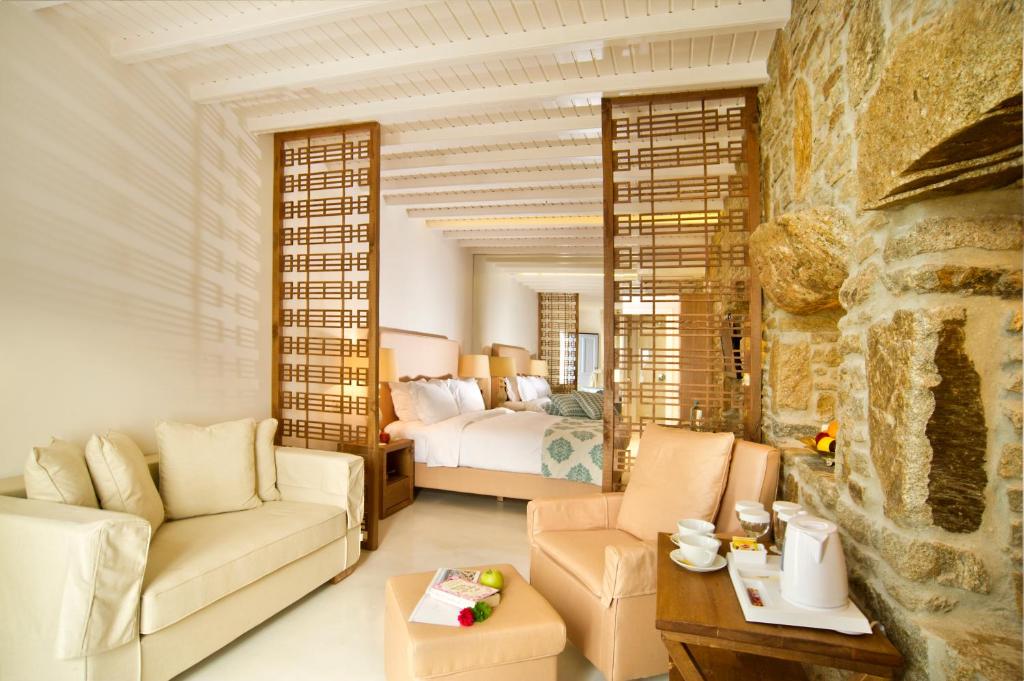 Petinos Beach Hotel