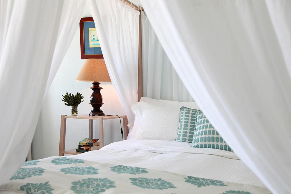 Petinos Beach Hotel