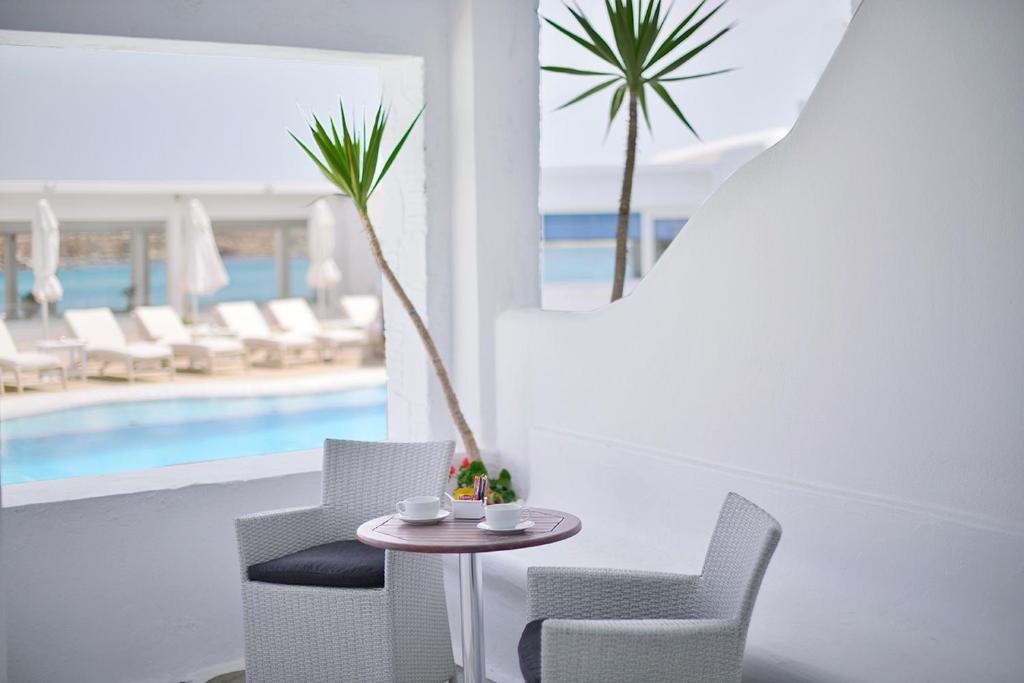 Petinos Beach Hotel