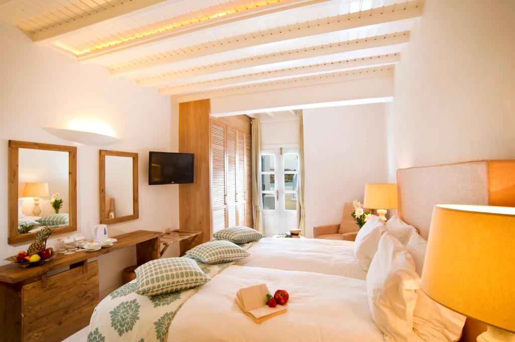 Petinos Beach Hotel