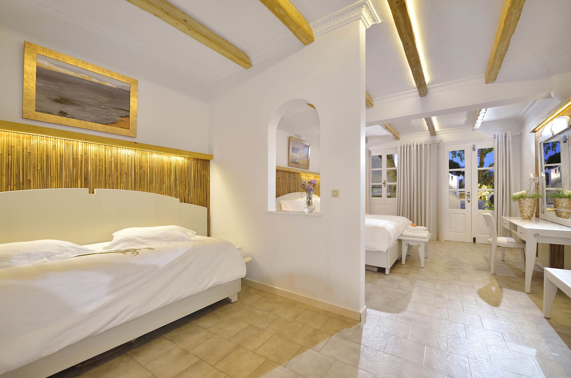 Petinos Hotel