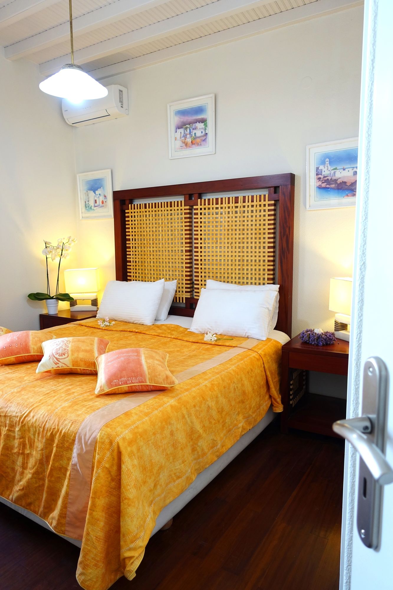 Petinos Hotel