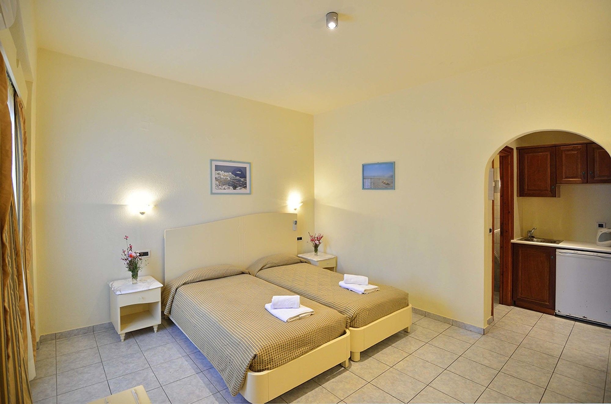Petinos Hotel