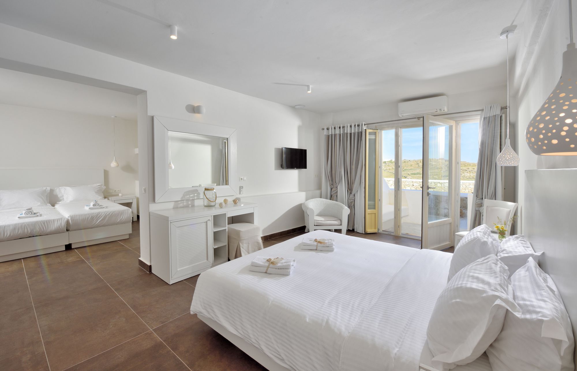 Petinos Hotel
