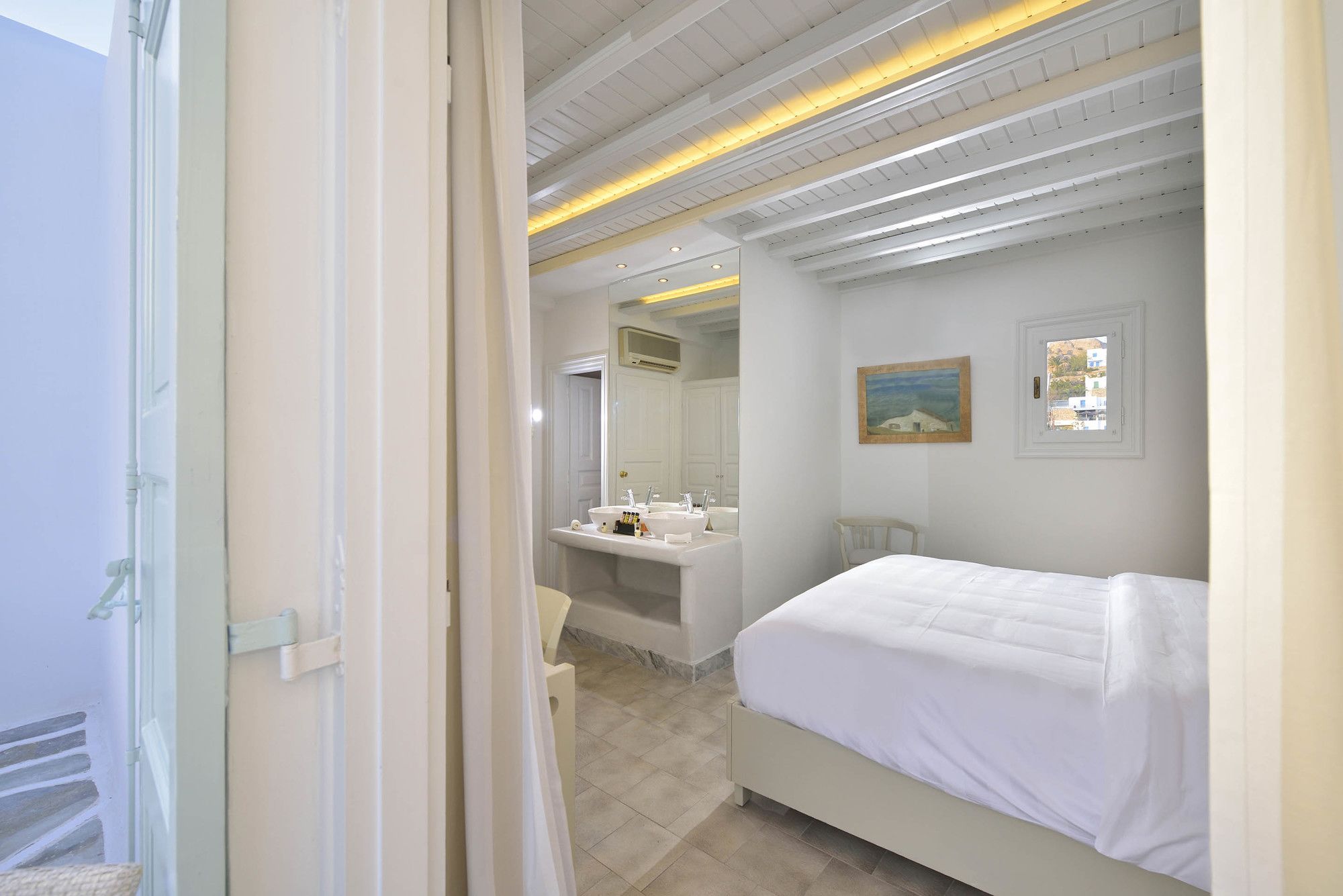 Petinos Hotel