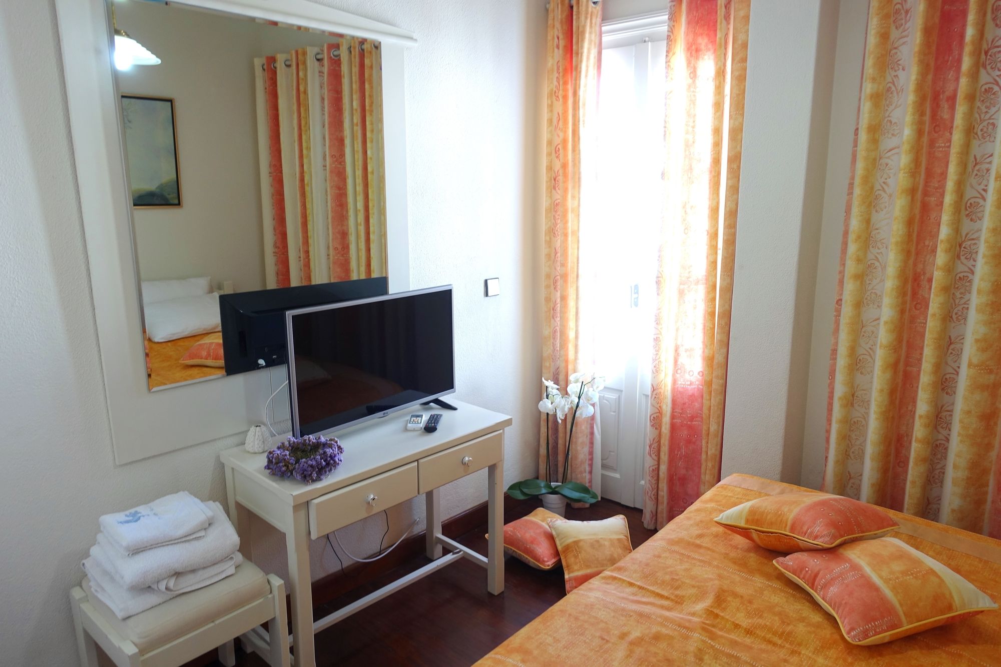 Petinos Hotel