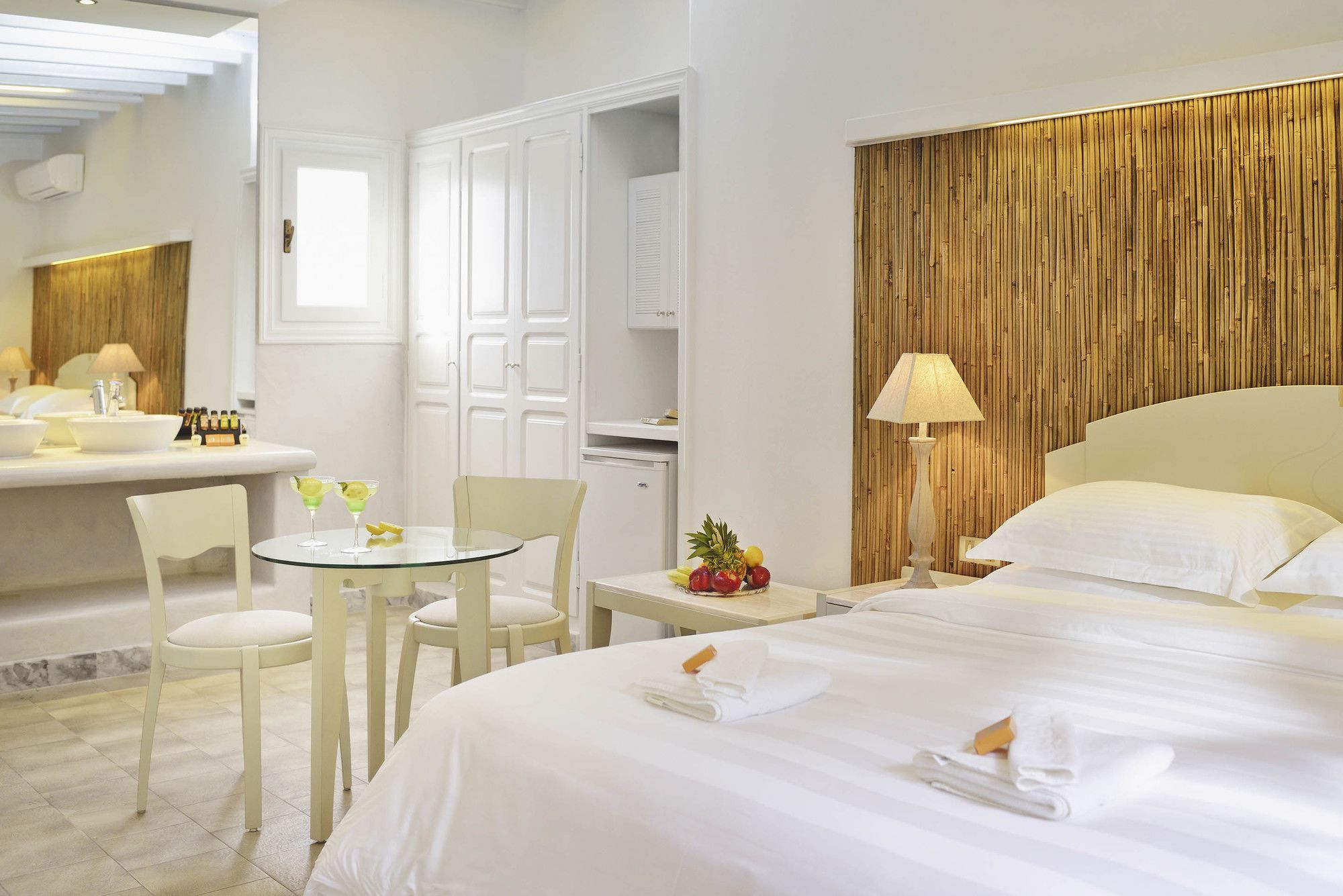 Petinos Hotel