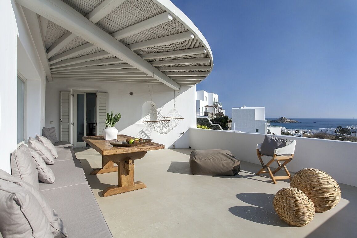 Villa Blue - White by Thea-Concept