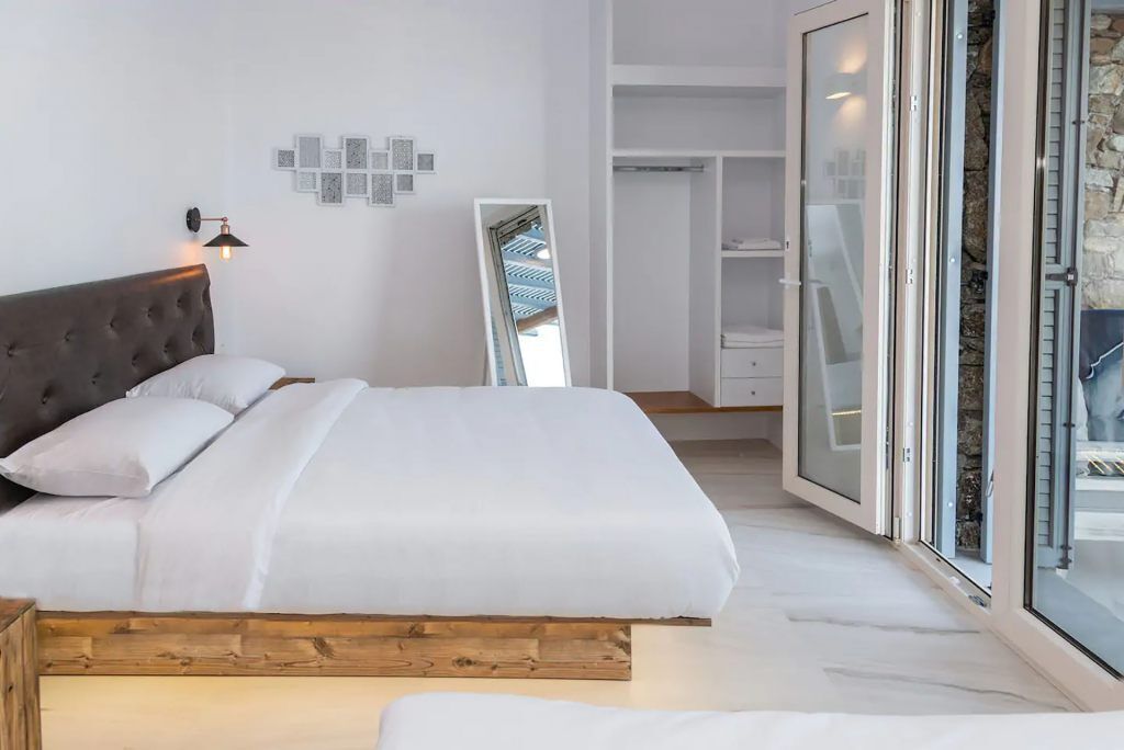 Etesians Luxury Suites