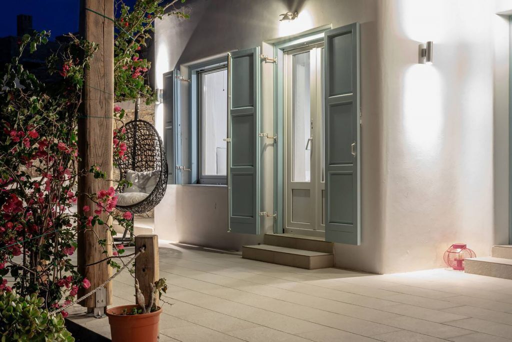 Etesians Luxury Suites