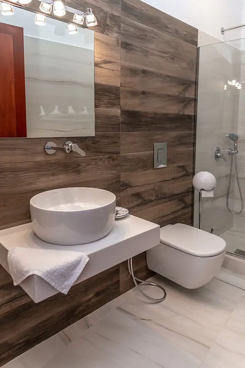 Etesians Luxury Suites