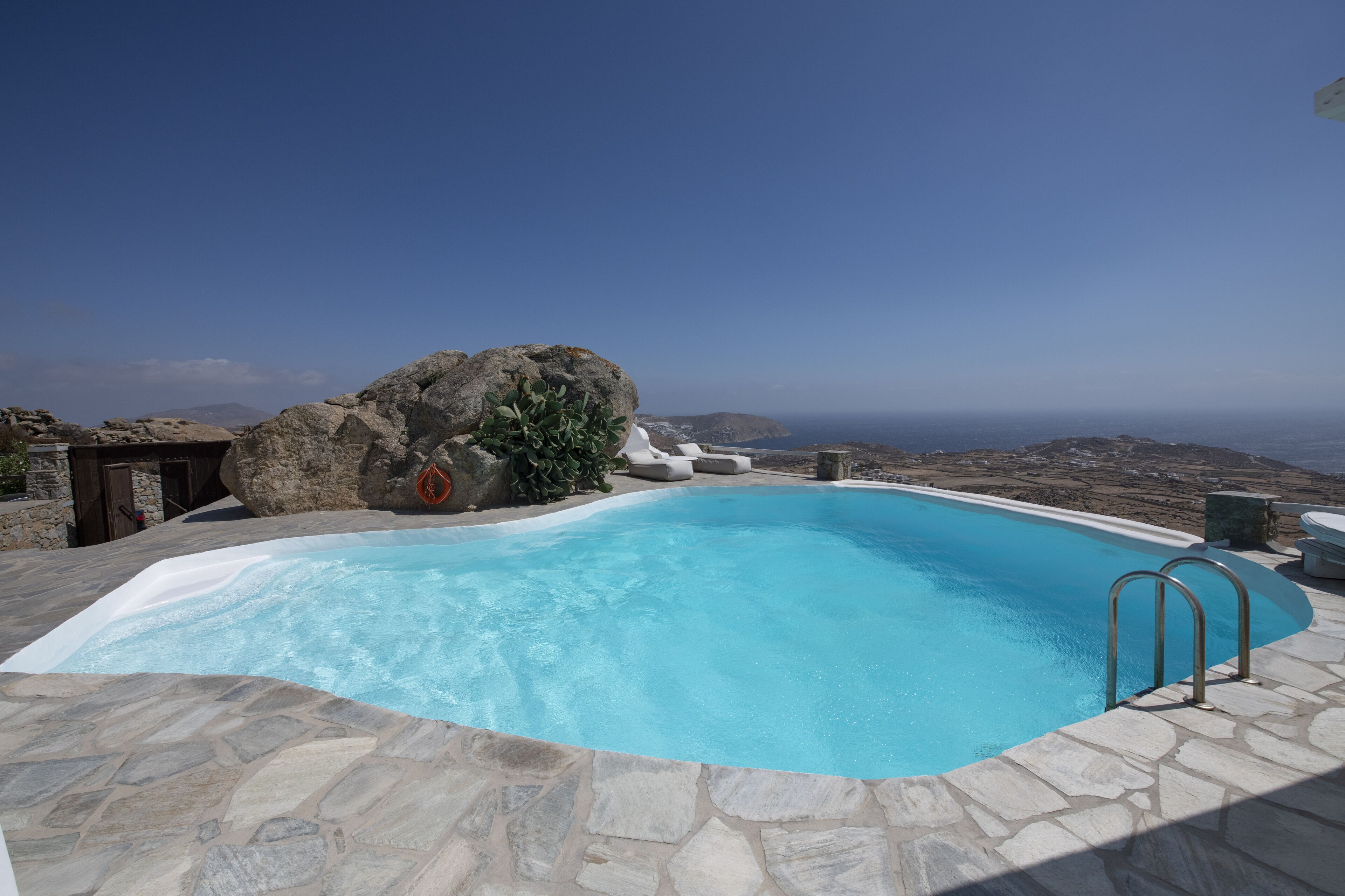 Mykonos Teatro Suites and Villa