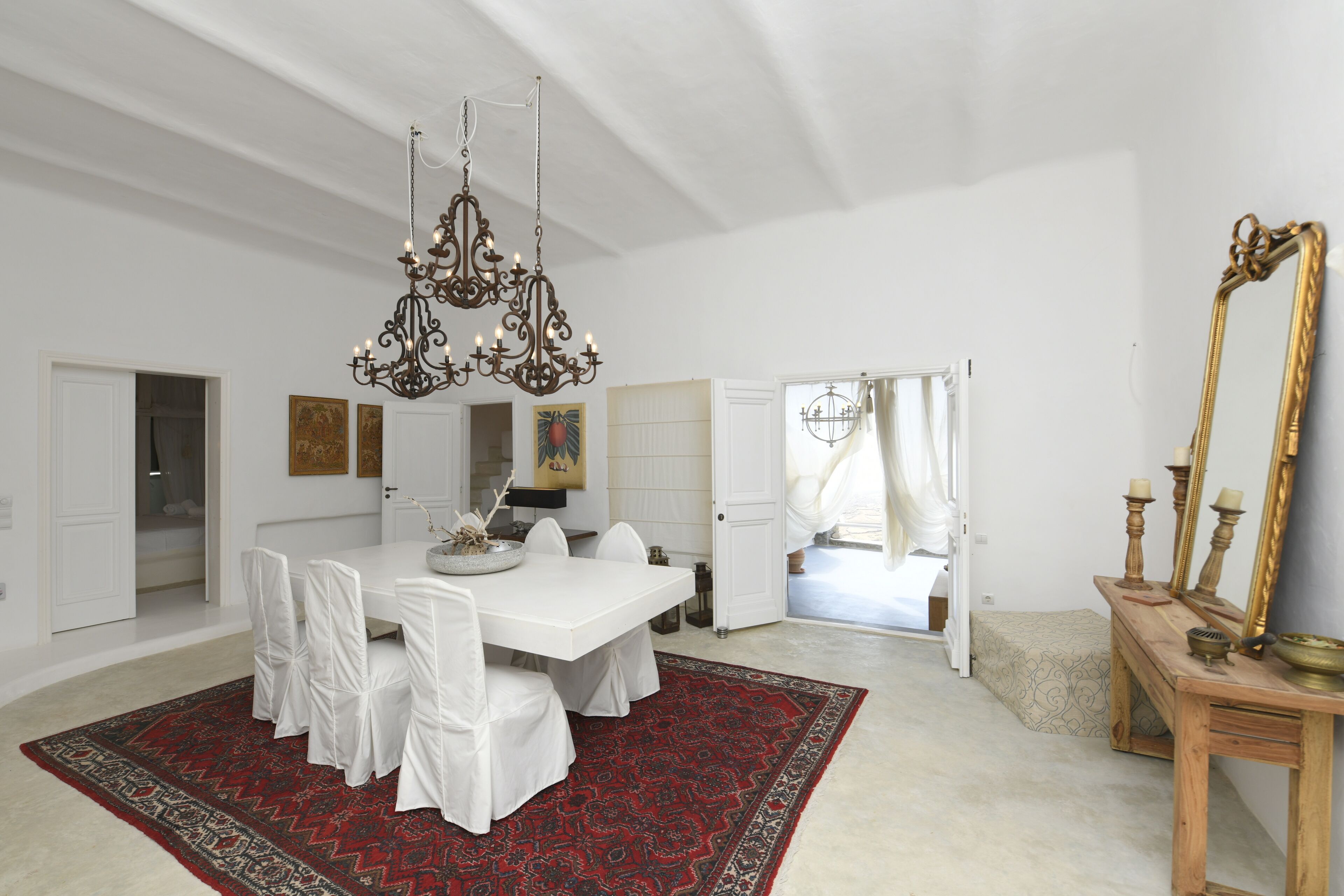 Mykonos Teatro Suites and Villa