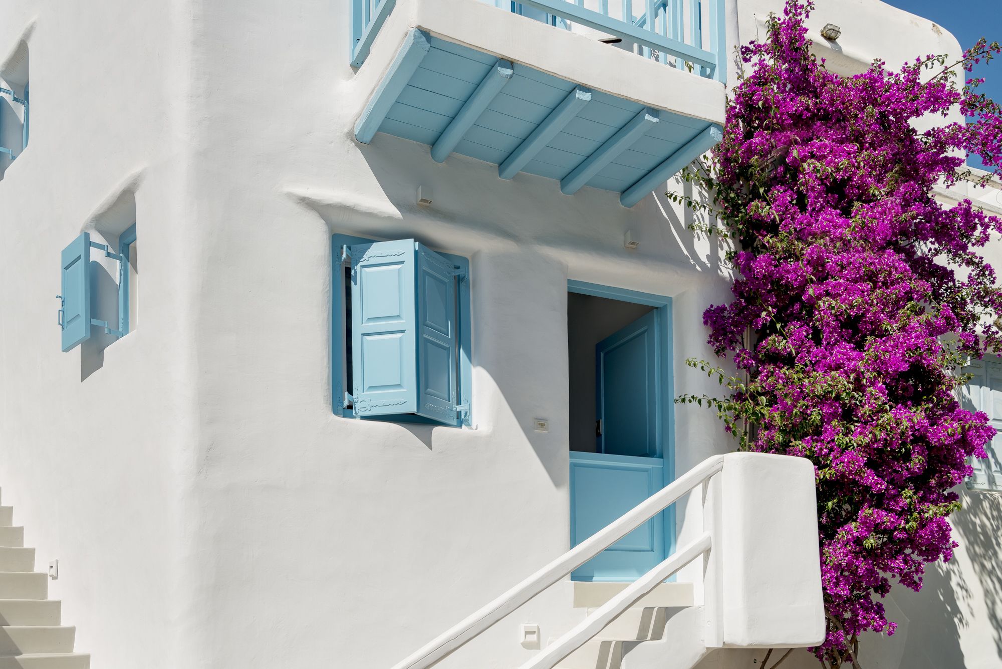 Mykonian Mews