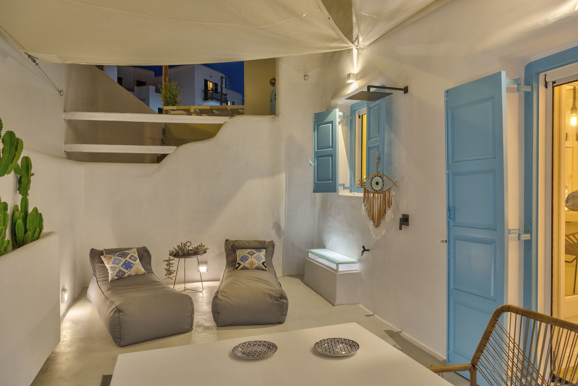 Mykonian Mews