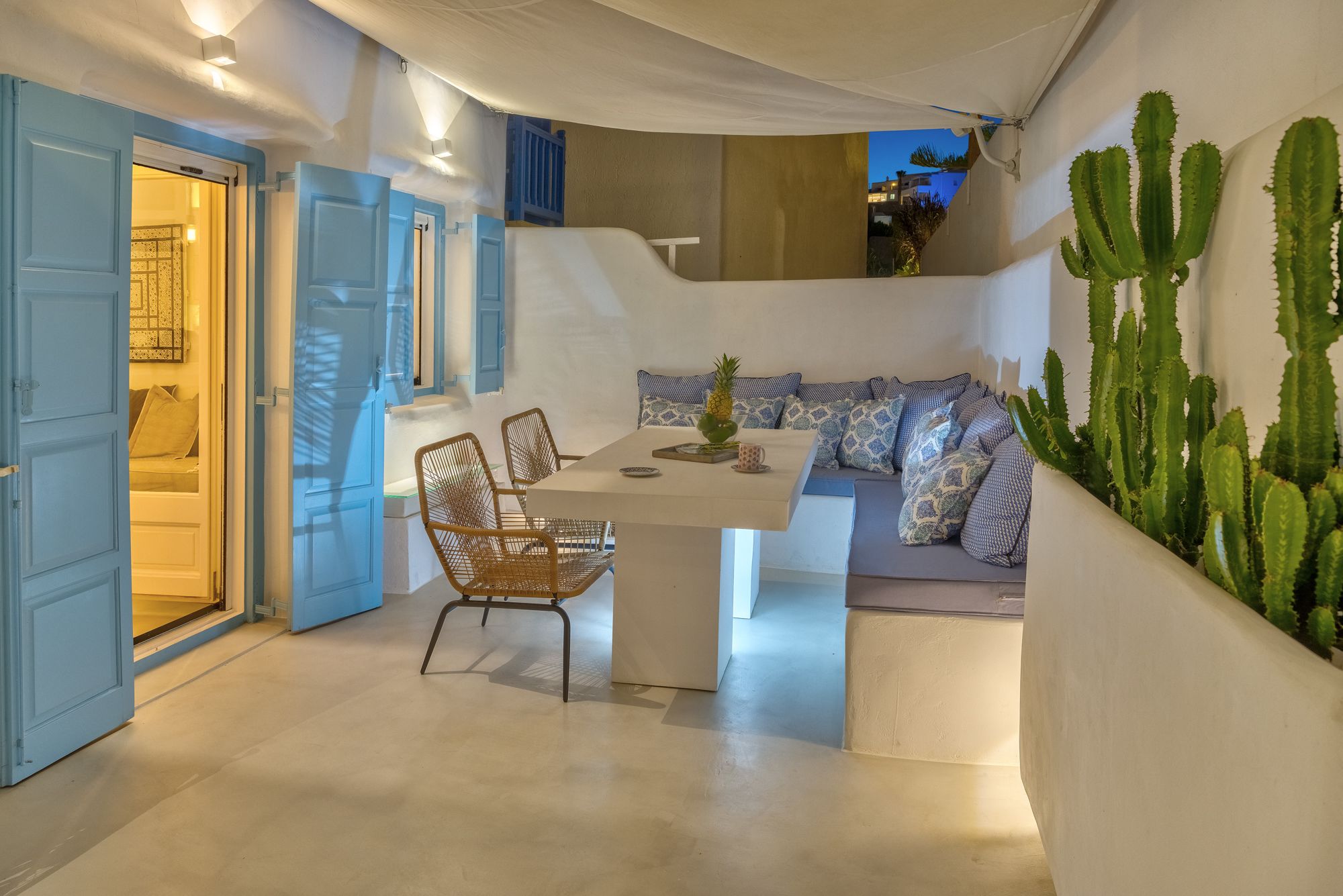 Mykonian Mews