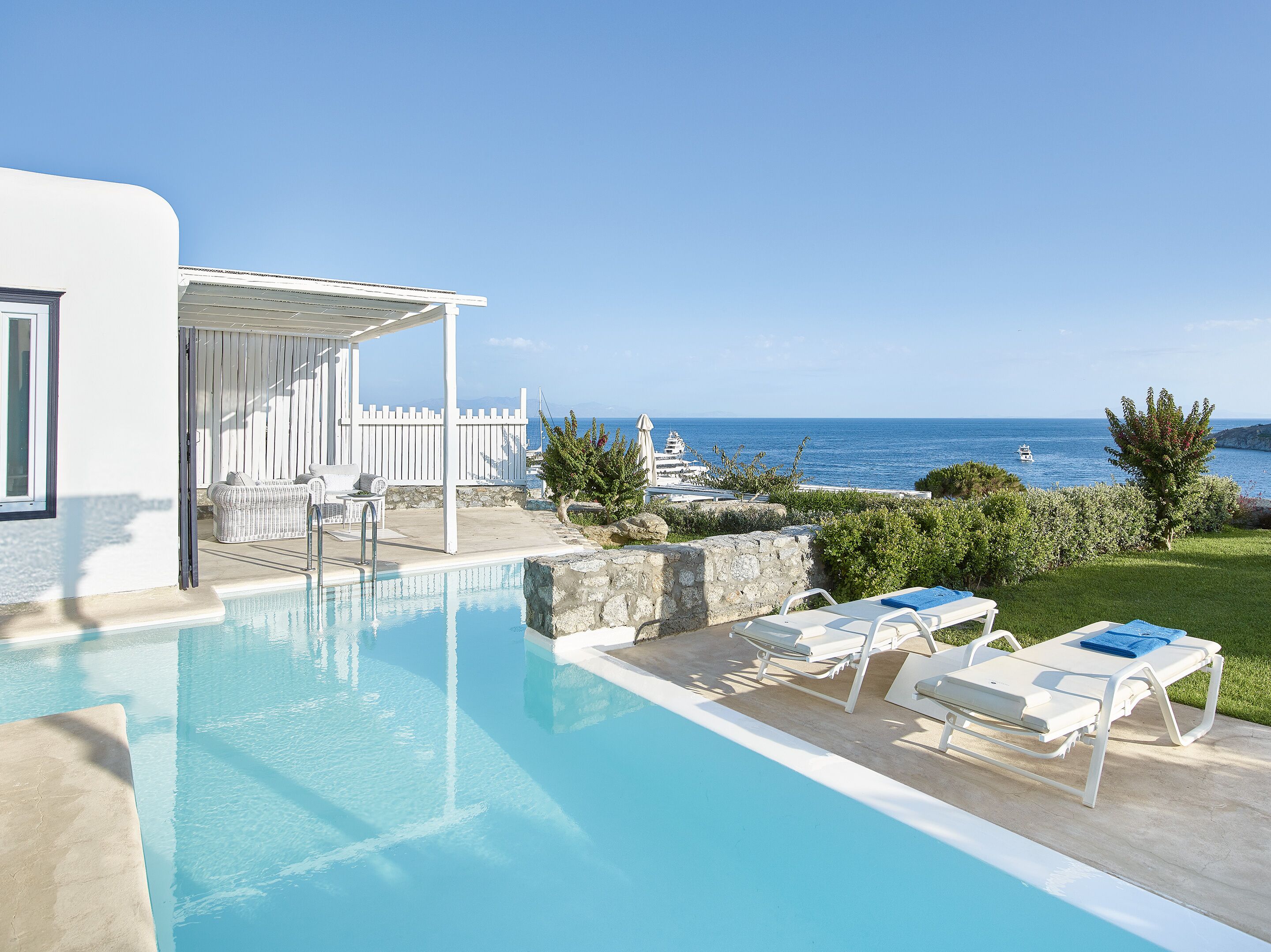 Mykonos Blu, A Grecotel Resort to Live