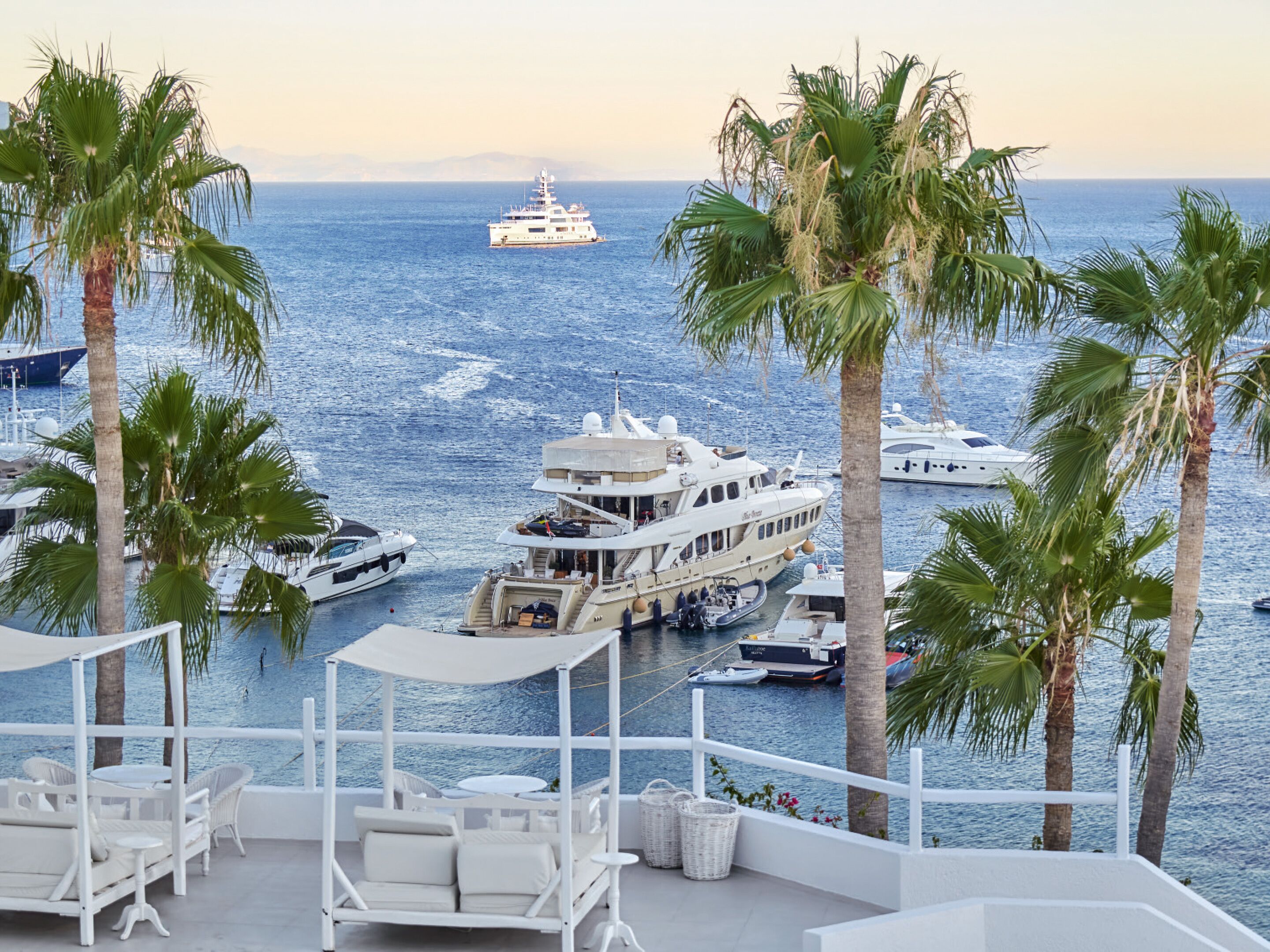 Mykonos Blu, A Grecotel Resort to Live
