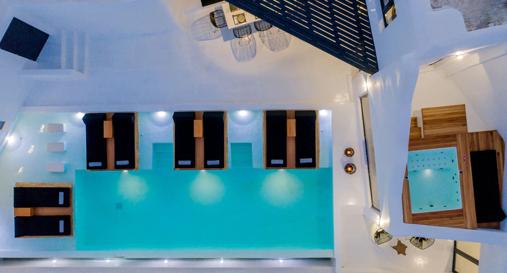 Psarou Black Villa