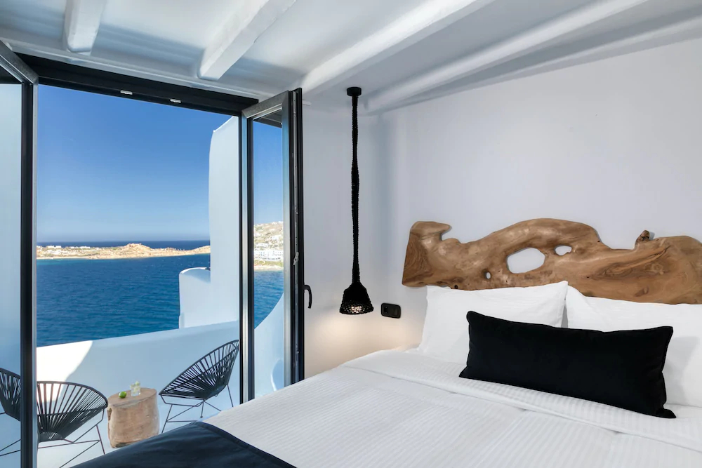 Psarou Black Villa