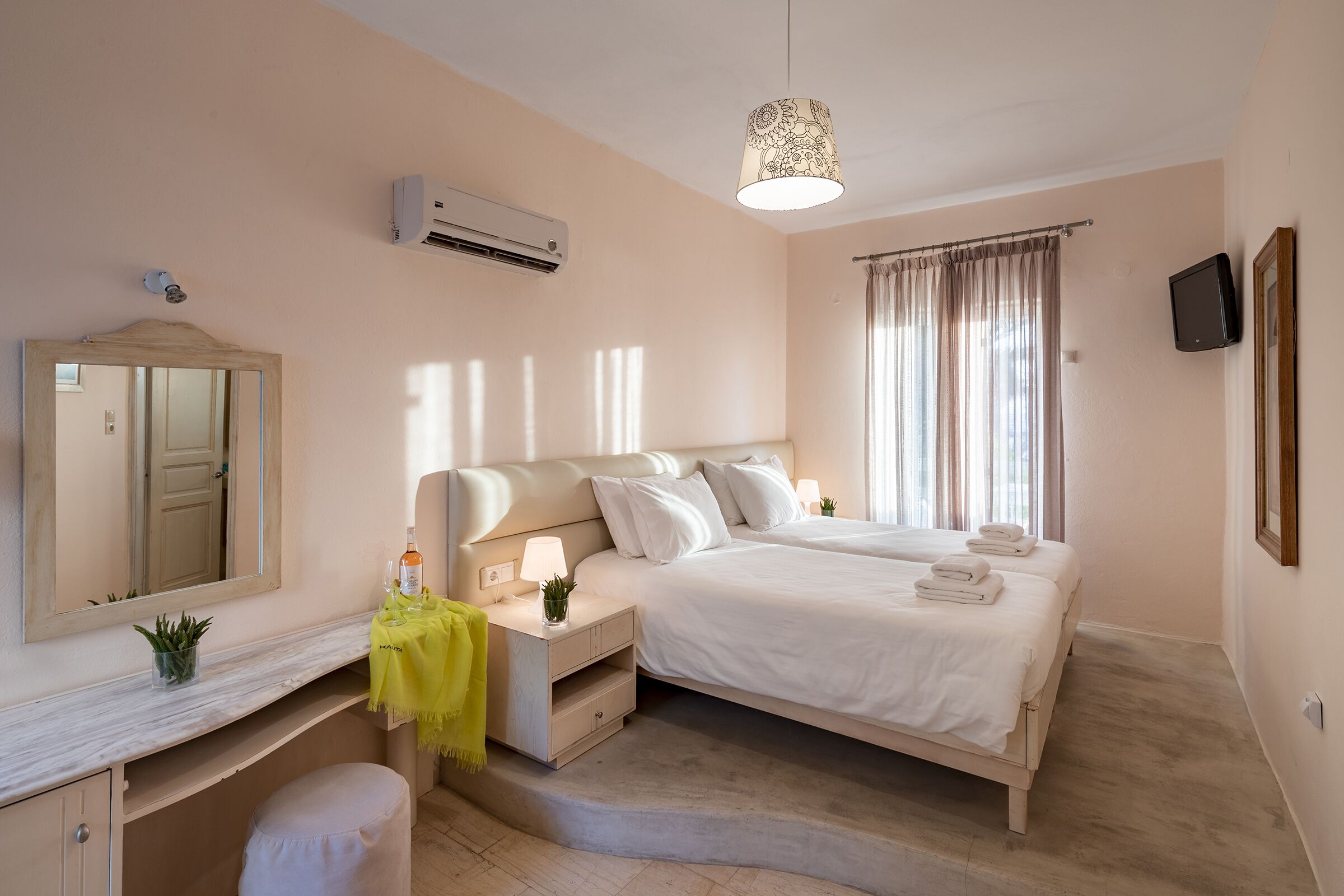 Olia Hotel