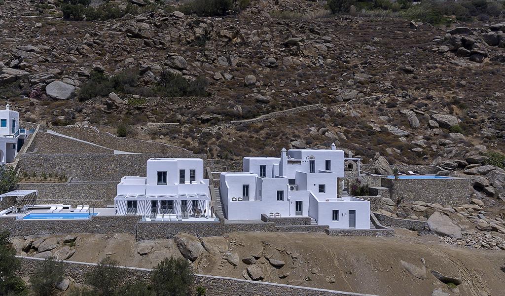 Sealine Villas