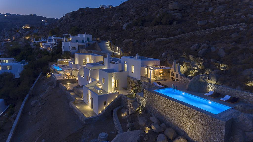 Sealine Villas