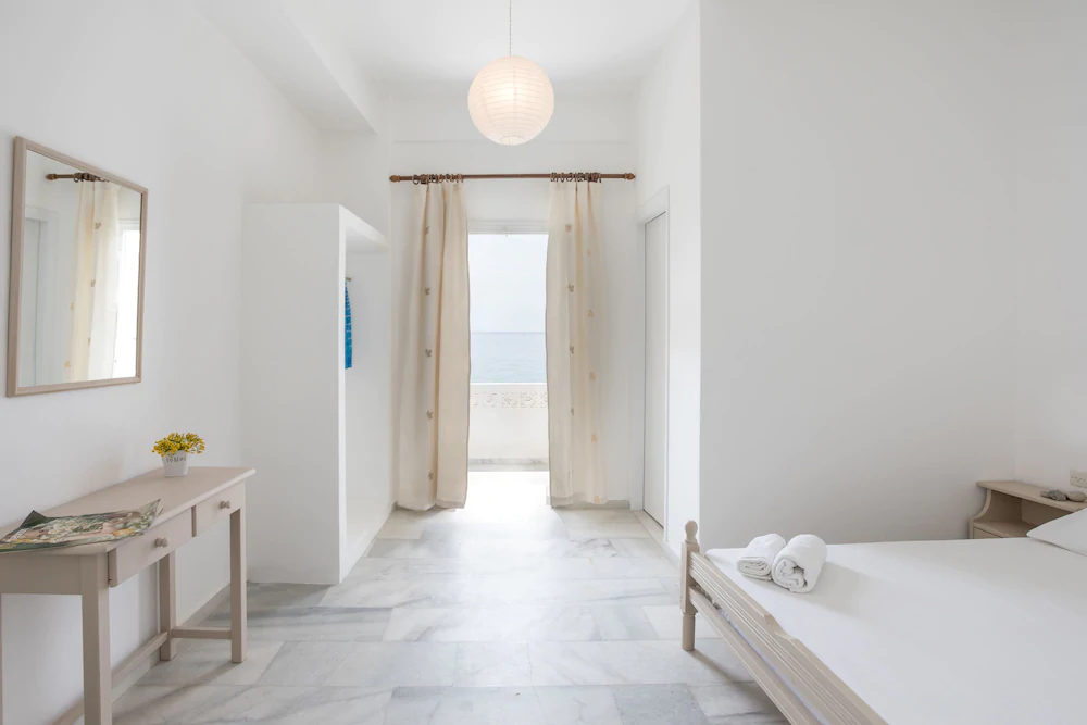 Infinity Abram Hotel