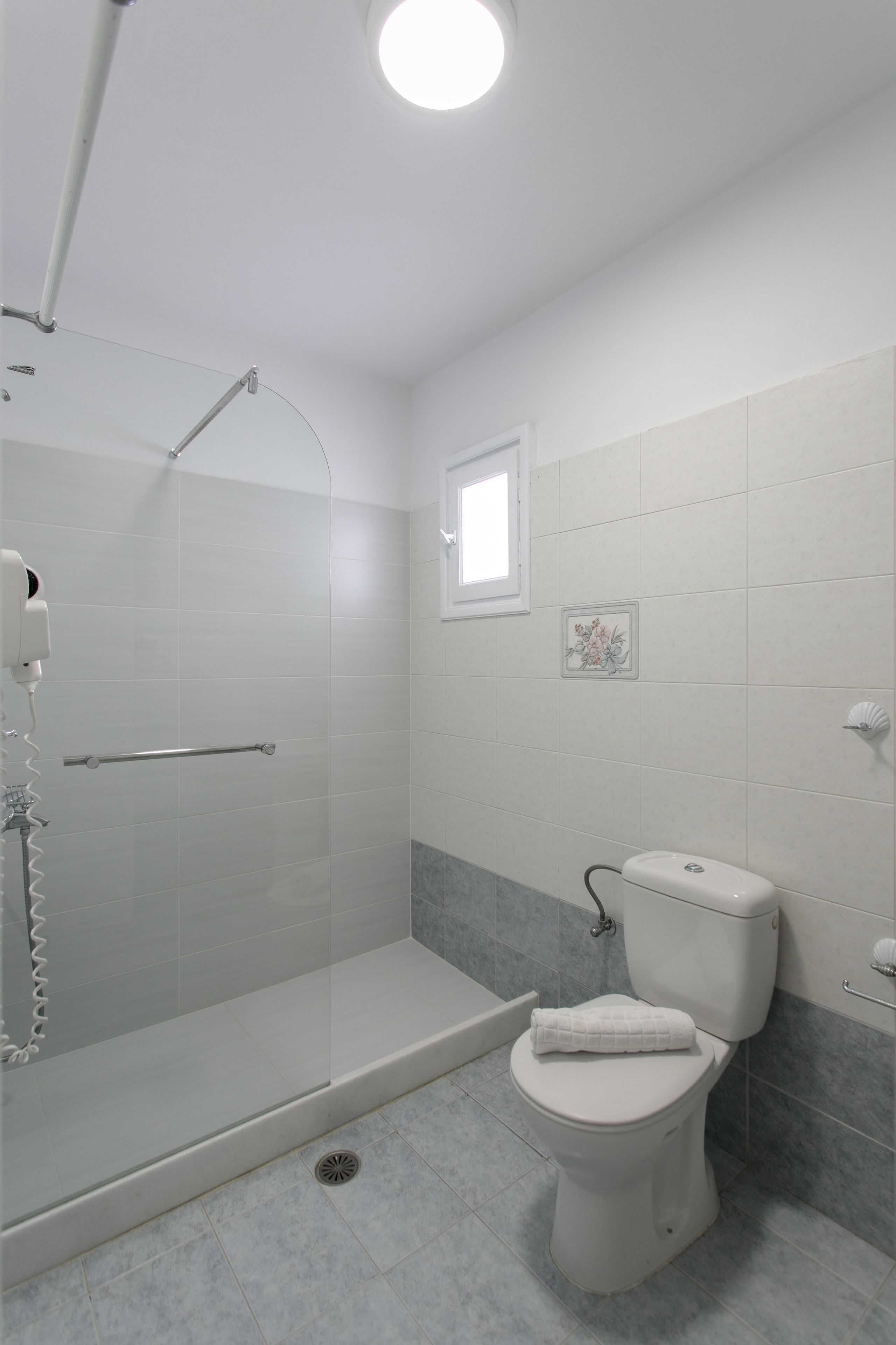 Ippokampos Beachfront Hotel