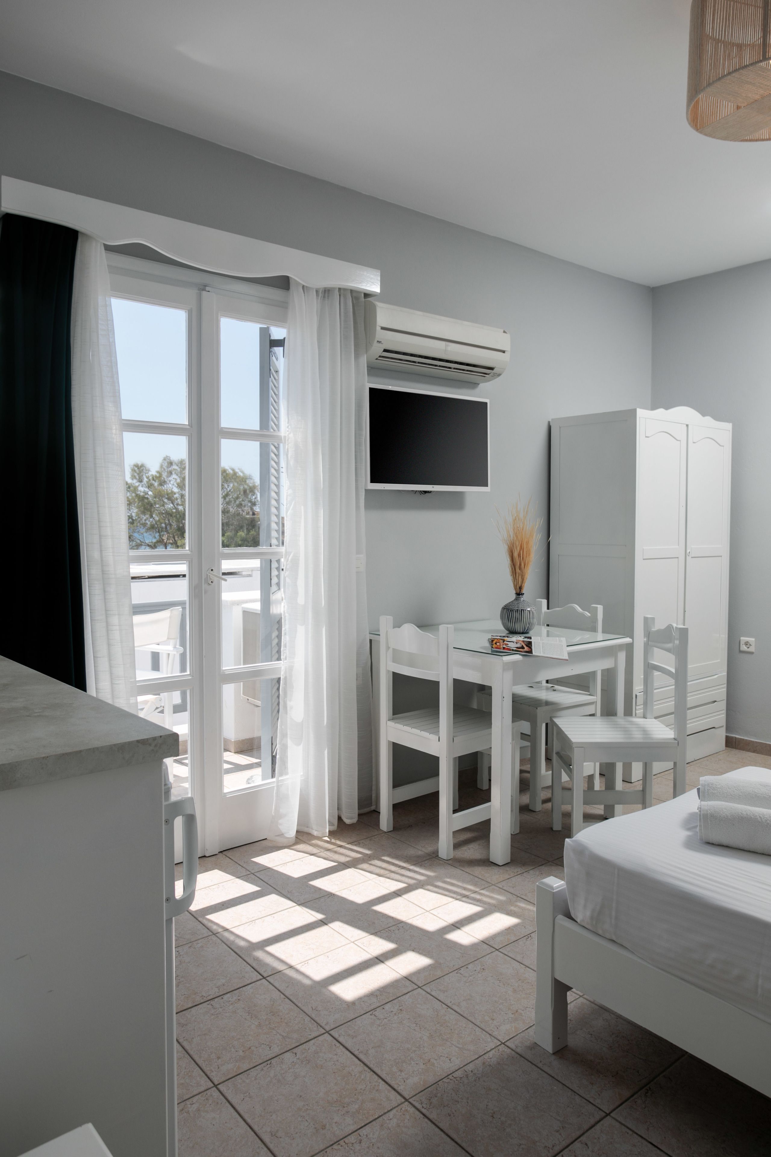 Ippokampos Beachfront Hotel