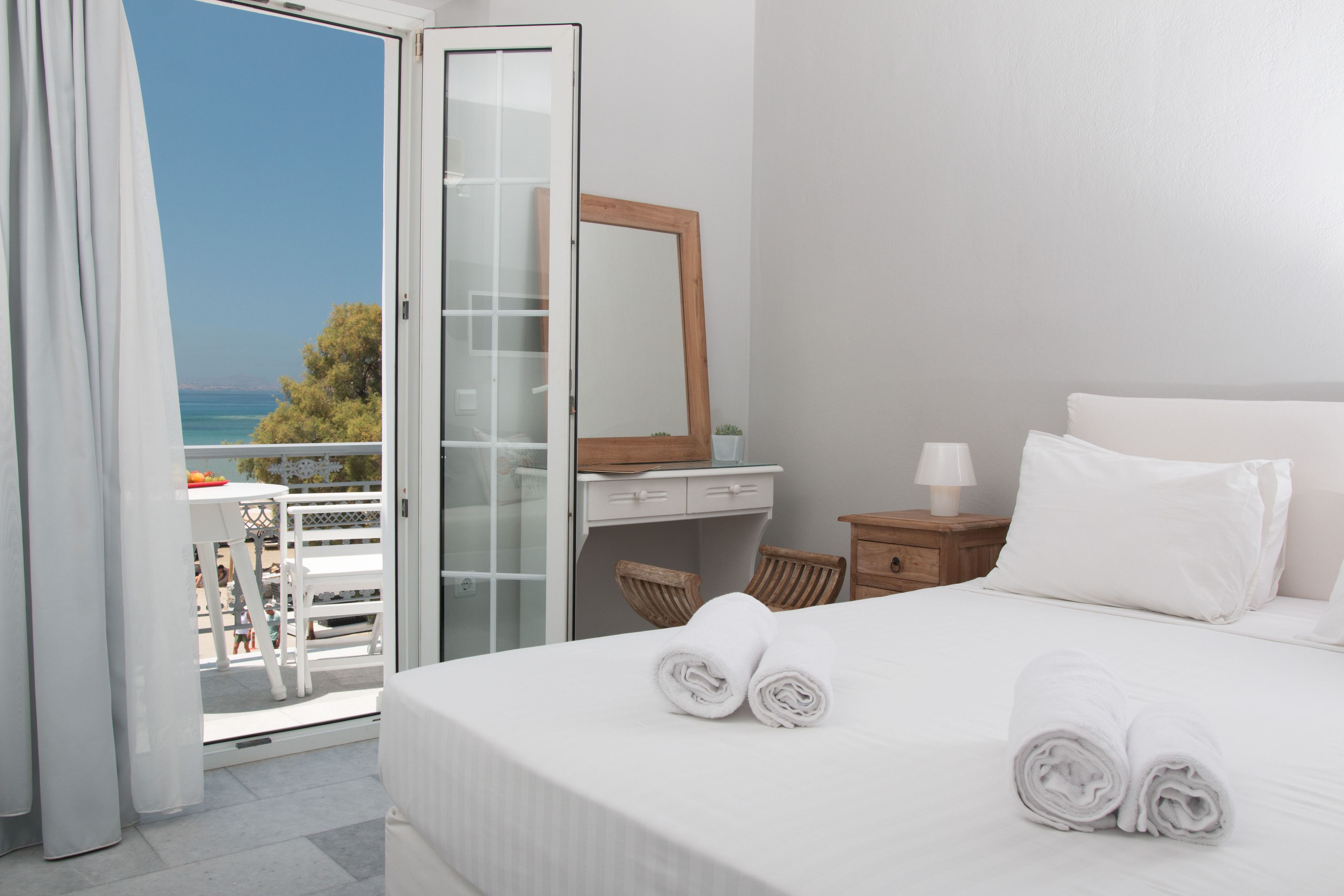 Ippokampos Beachfront Hotel