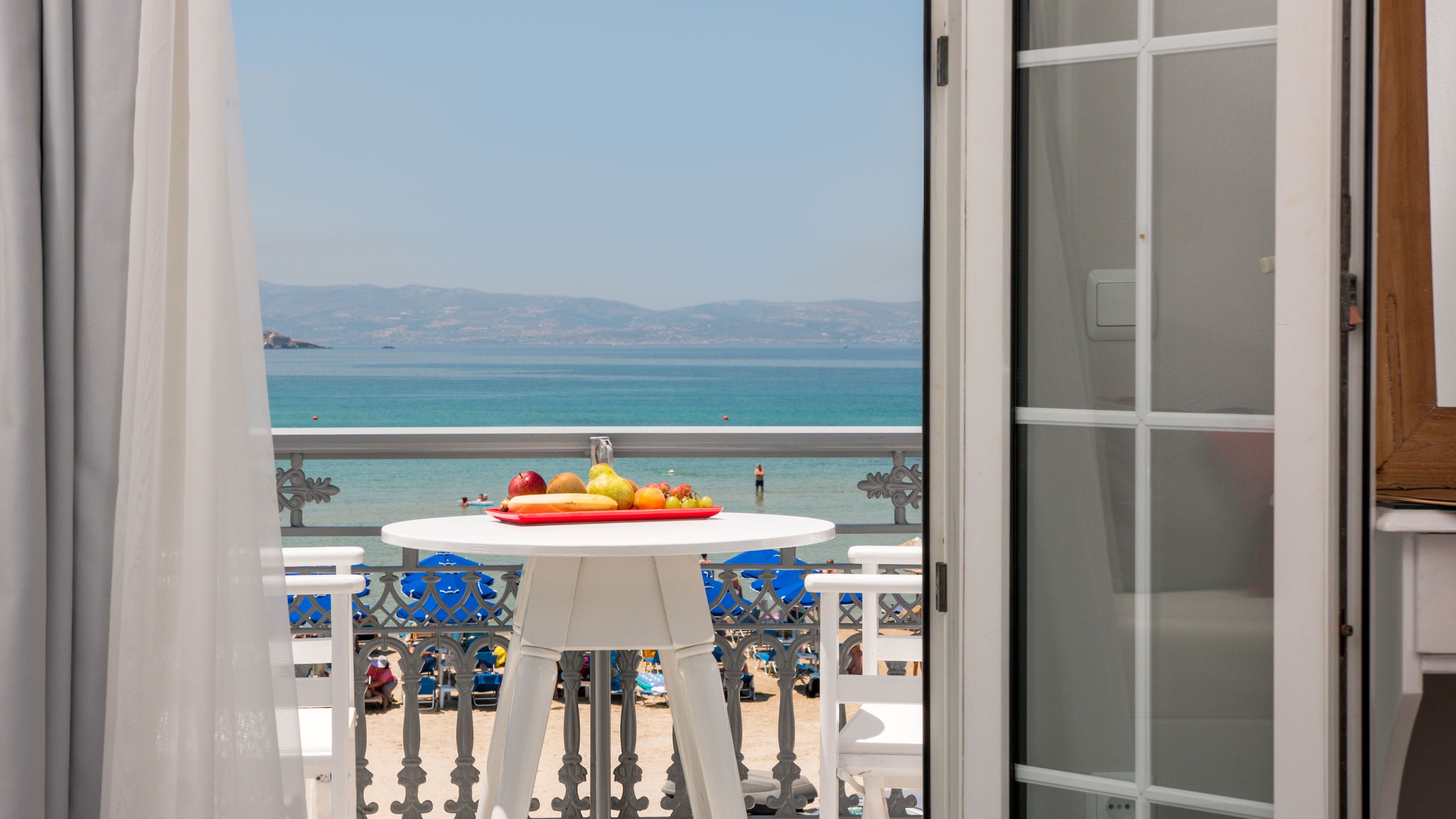 Ippokampos Beachfront Hotel