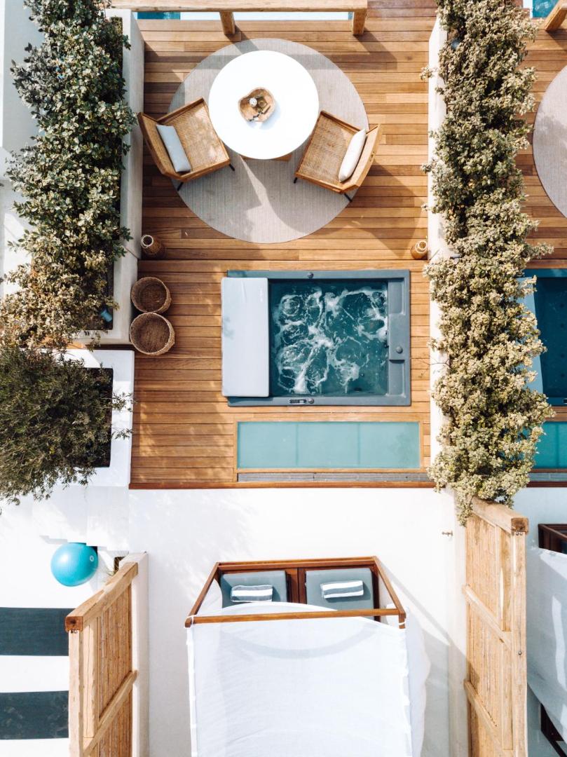 Avgoustos Suites