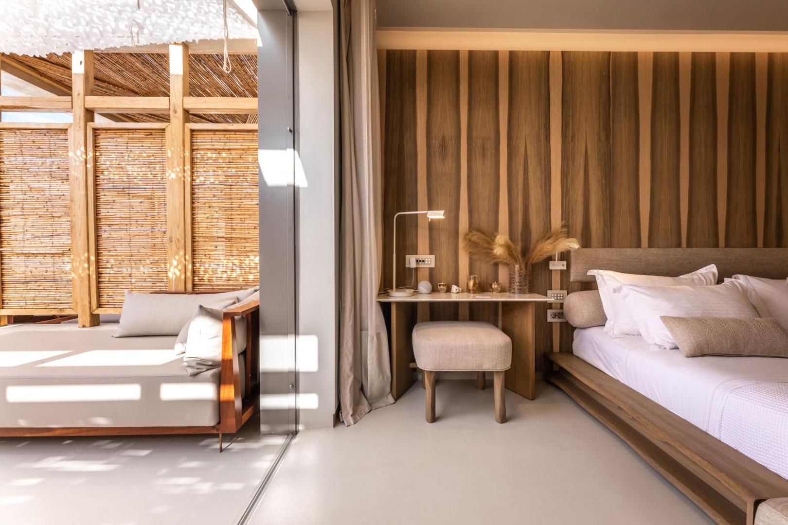 Avgoustos Suites