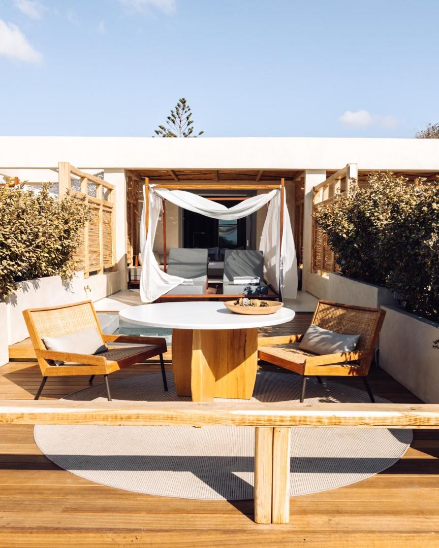 Avgoustos Suites