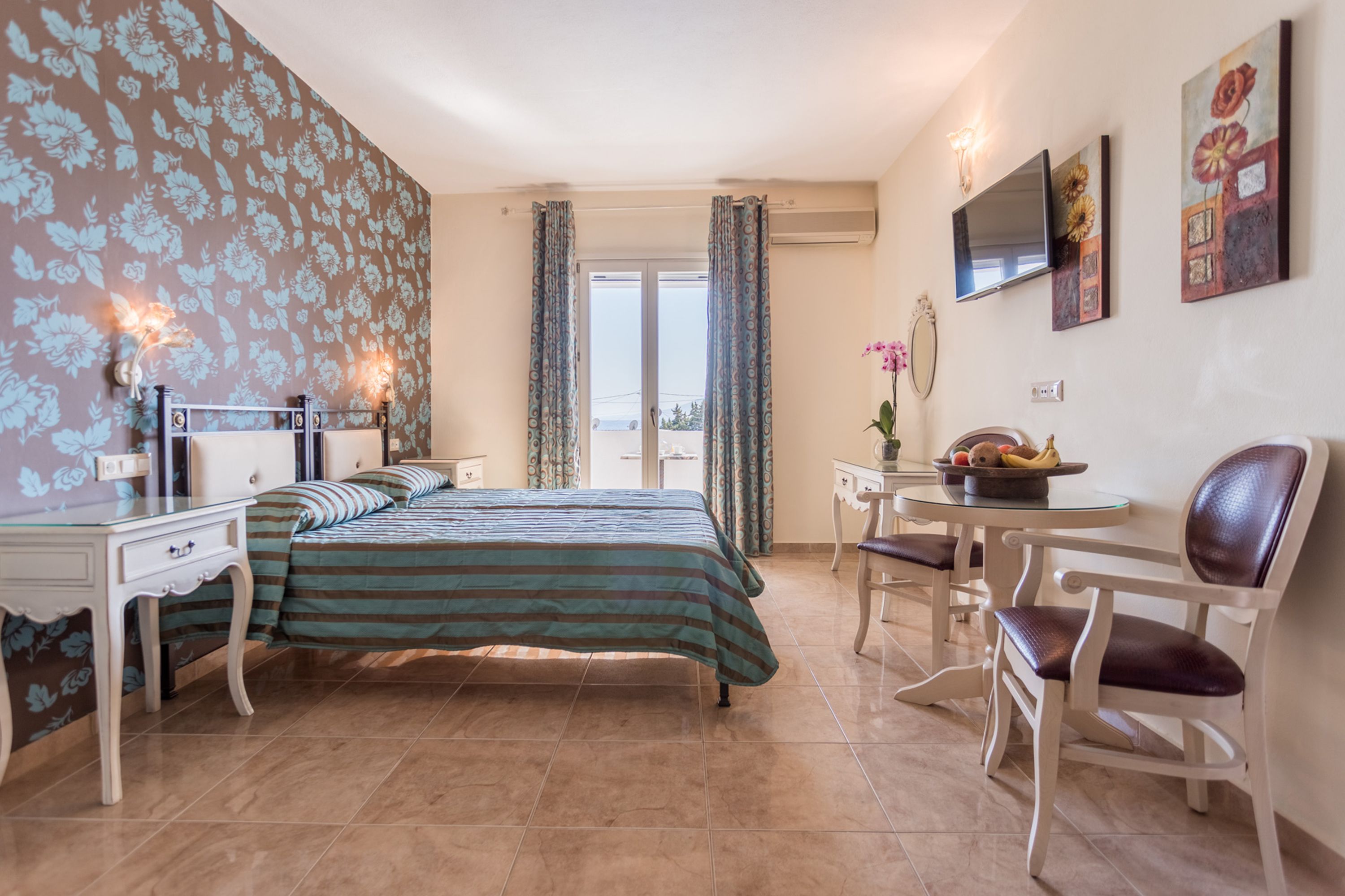 Ariadne Hotel