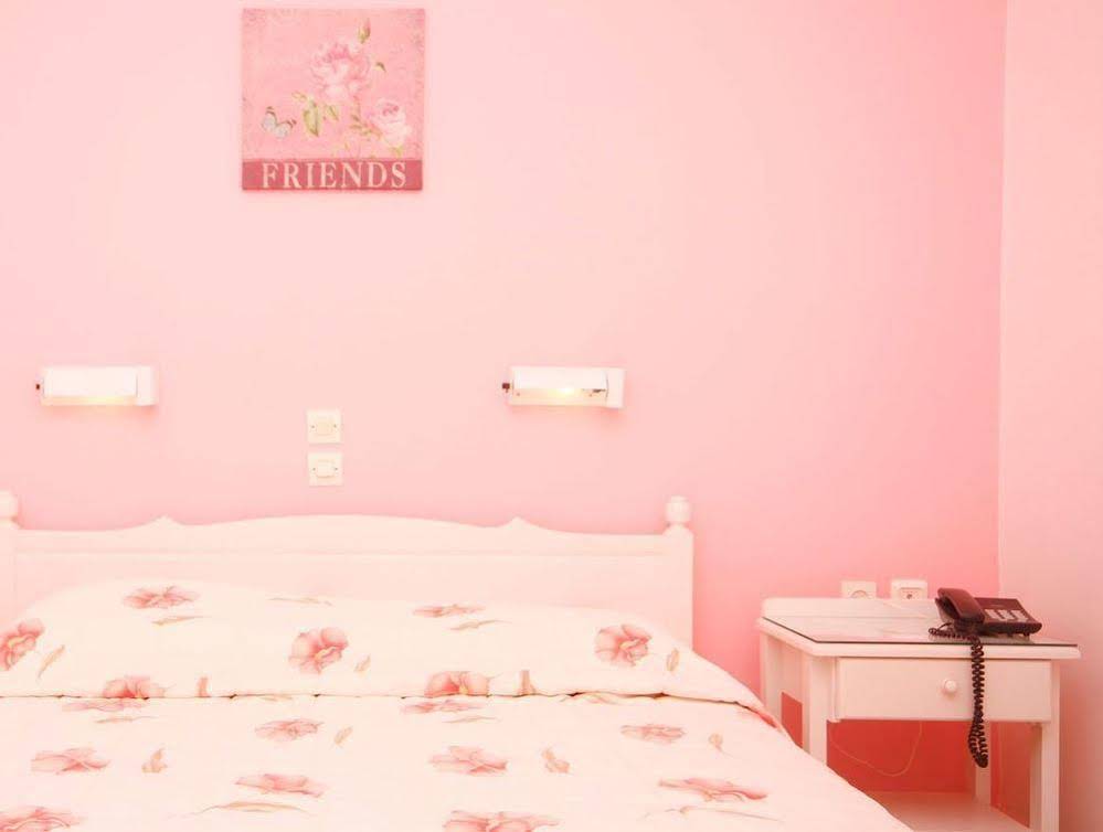 Birikos Studio & Apartments